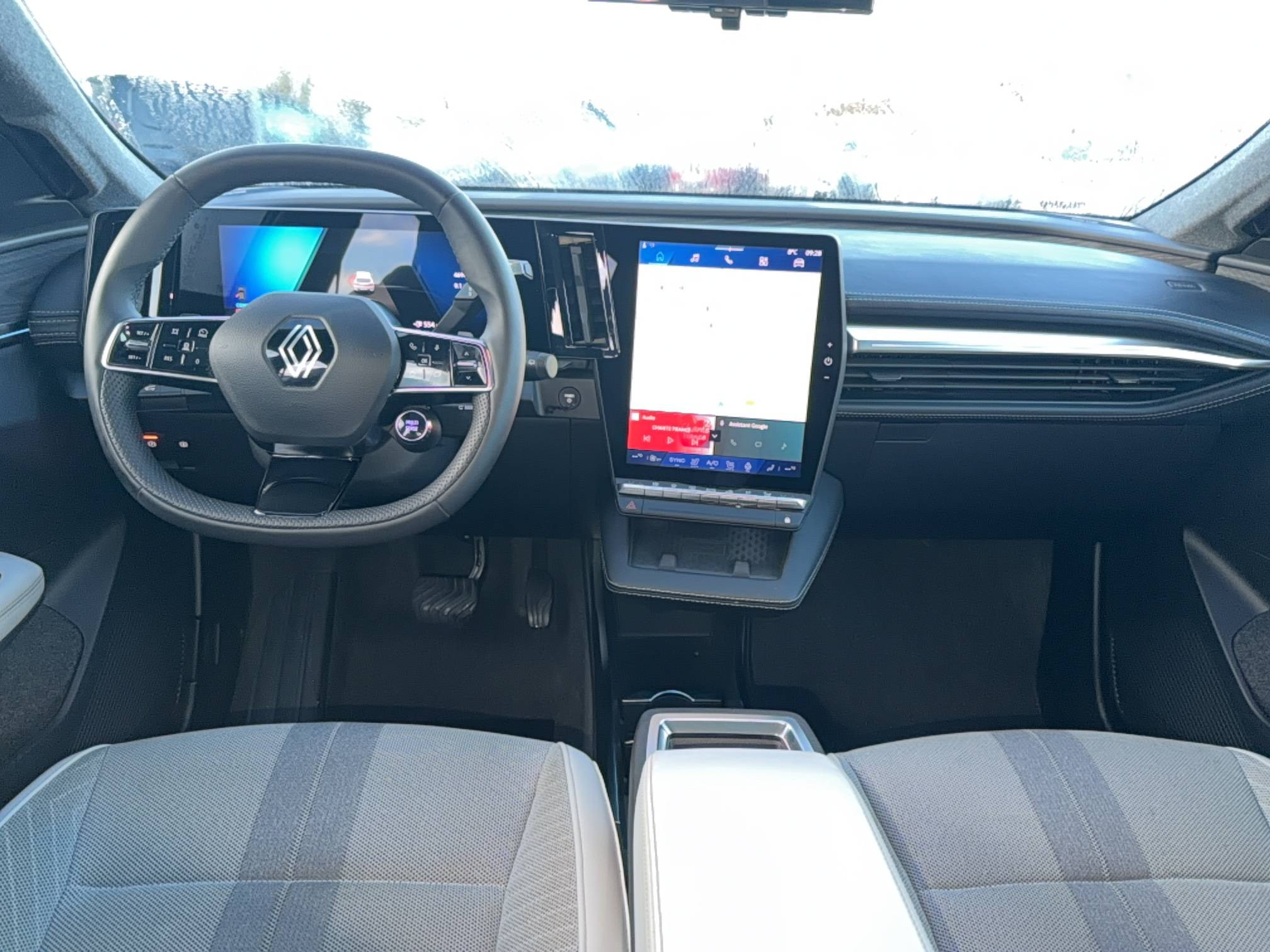 Vente en ligne Renault Scenic E-Tech  220 ch grande autonomie au prix de 35 490 €