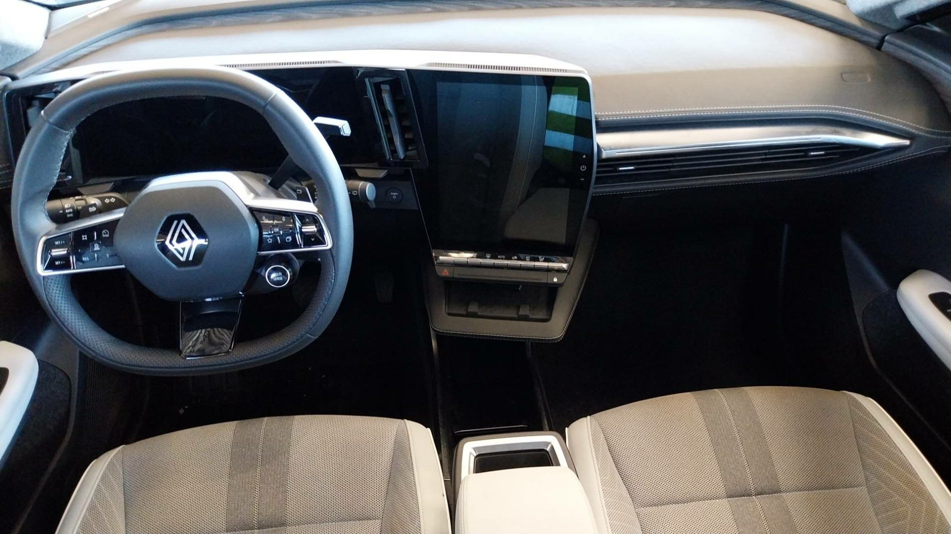 Vente en ligne Renault Scenic E-Tech  220 ch grande autonomie au prix de 41 990 €