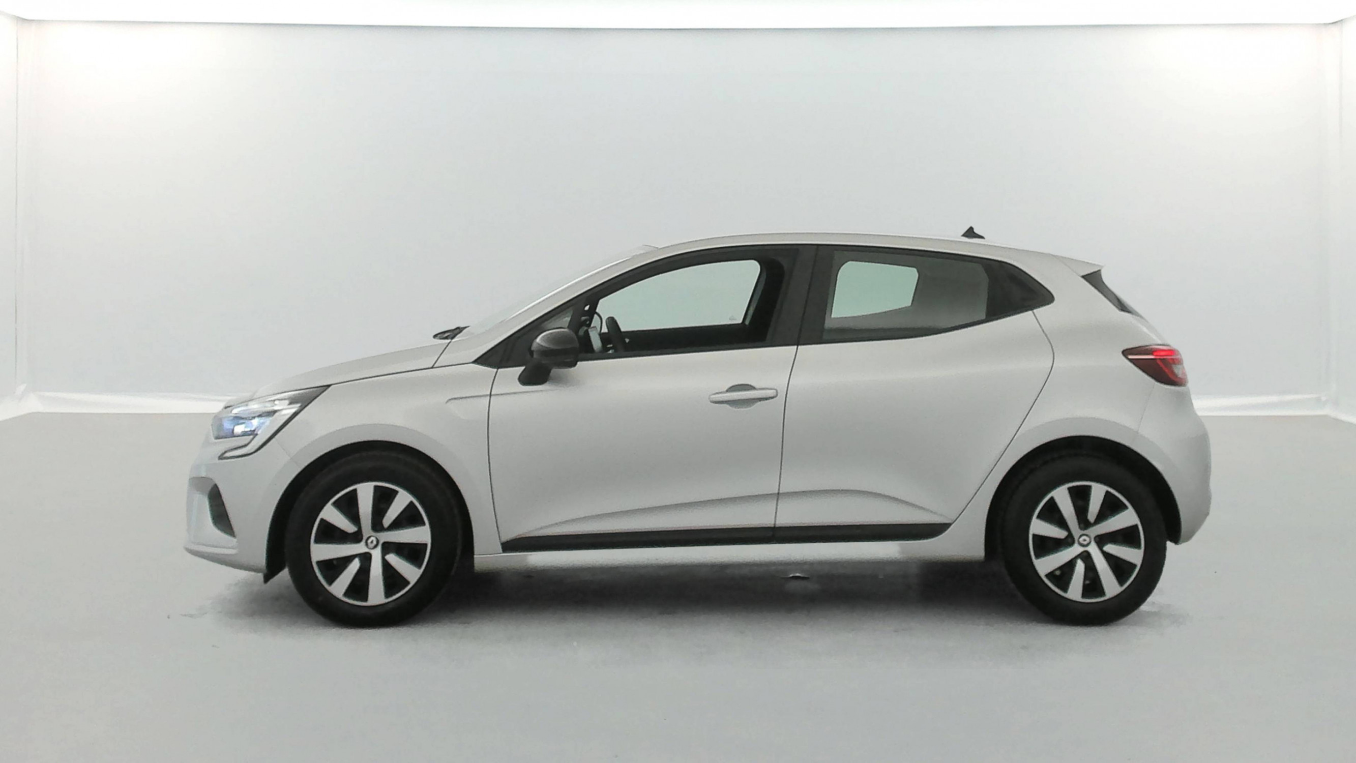 Vente en ligne Renault Clio 5 Clio TCe 90 au prix de 14 290 €