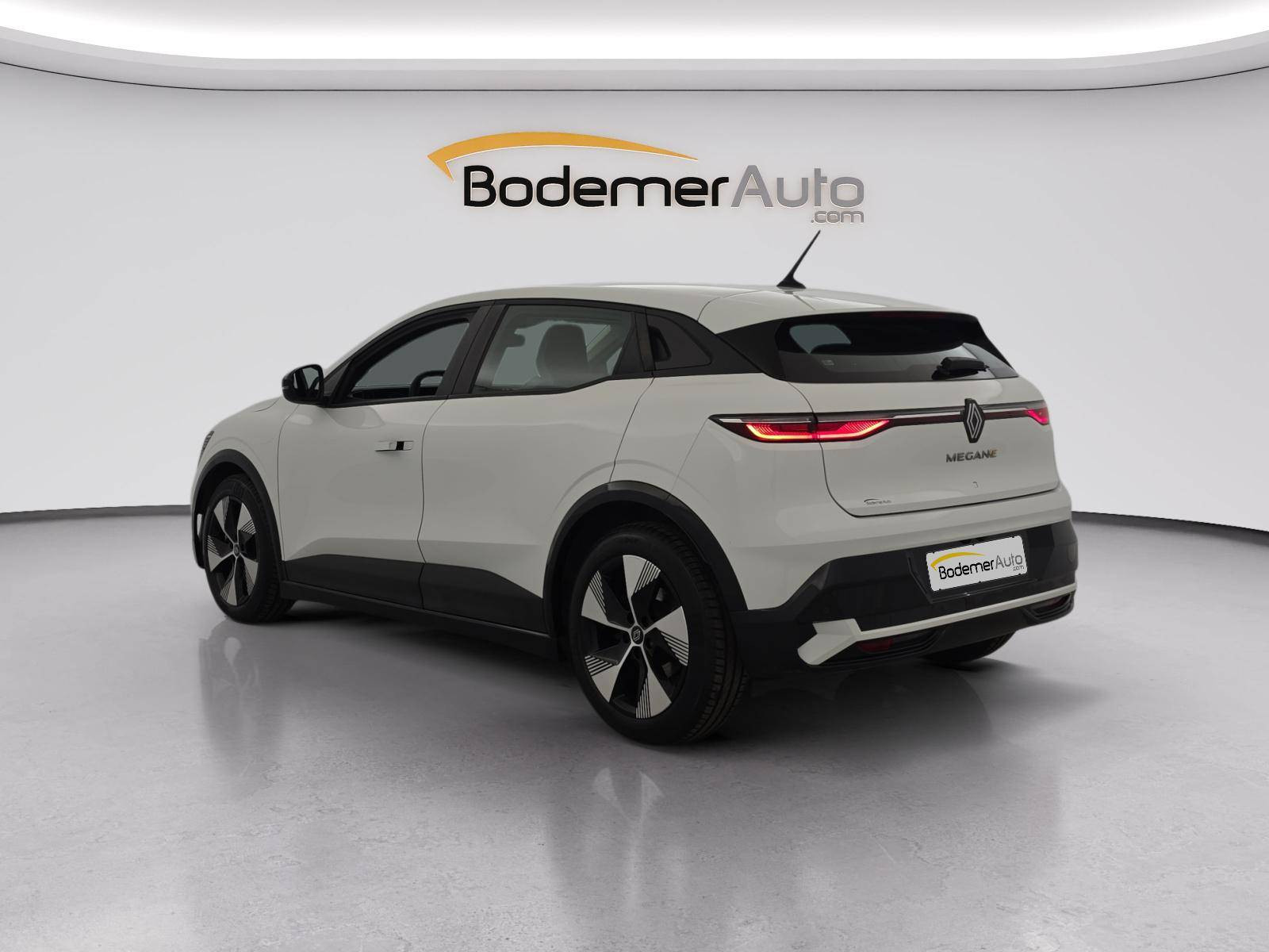 Vente en ligne Renault Megane E-Tech  EV40 130ch standard charge au prix de 18 990 €