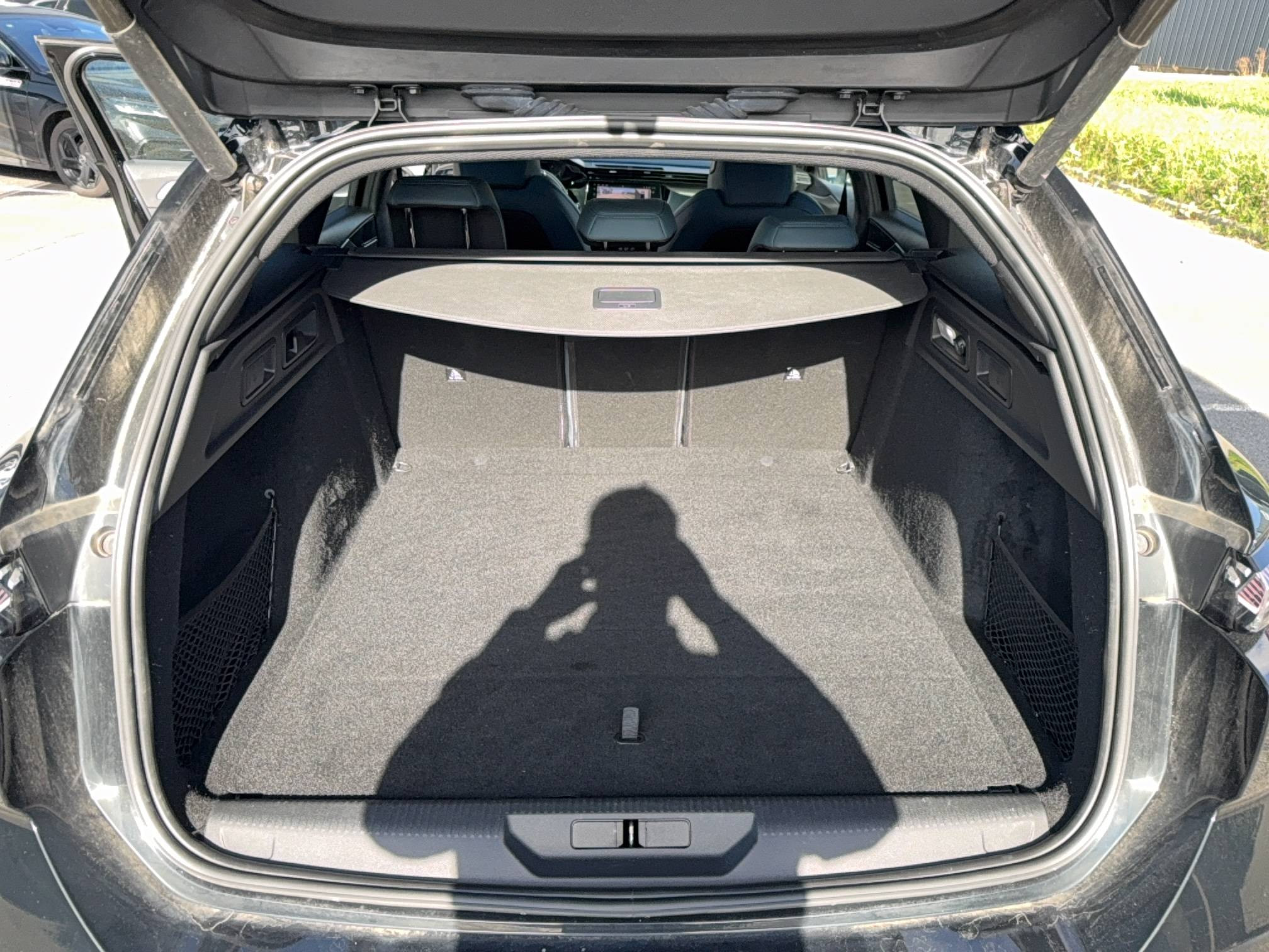 Vente en ligne Peugeot 308 SW  BlueHDi 130ch S&S EAT8 au prix de 17 490 €