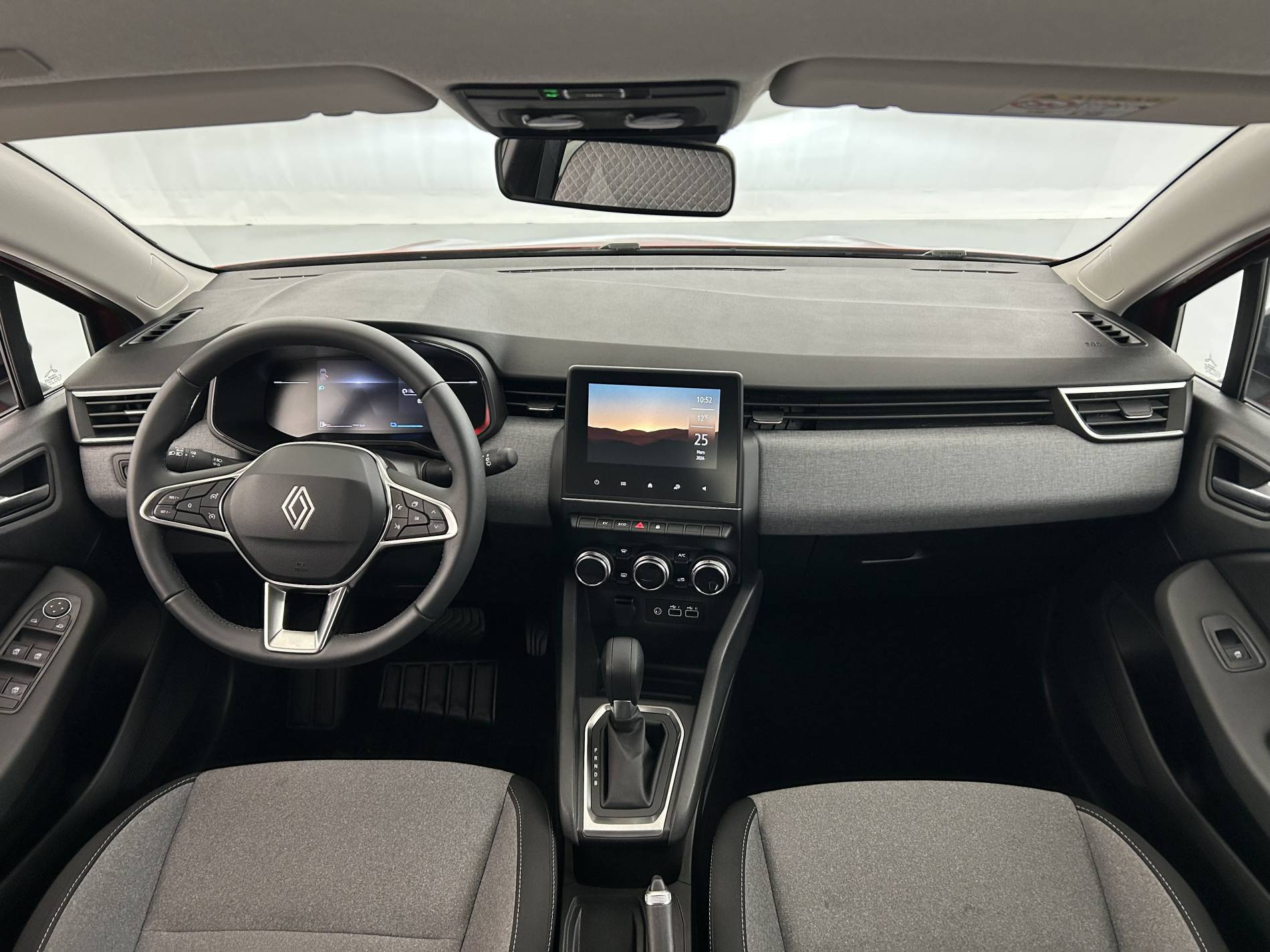 Vente en ligne Renault Clio 5 Clio E-Tech full hybrid 145 ch GSR2 au prix de 21 990 €