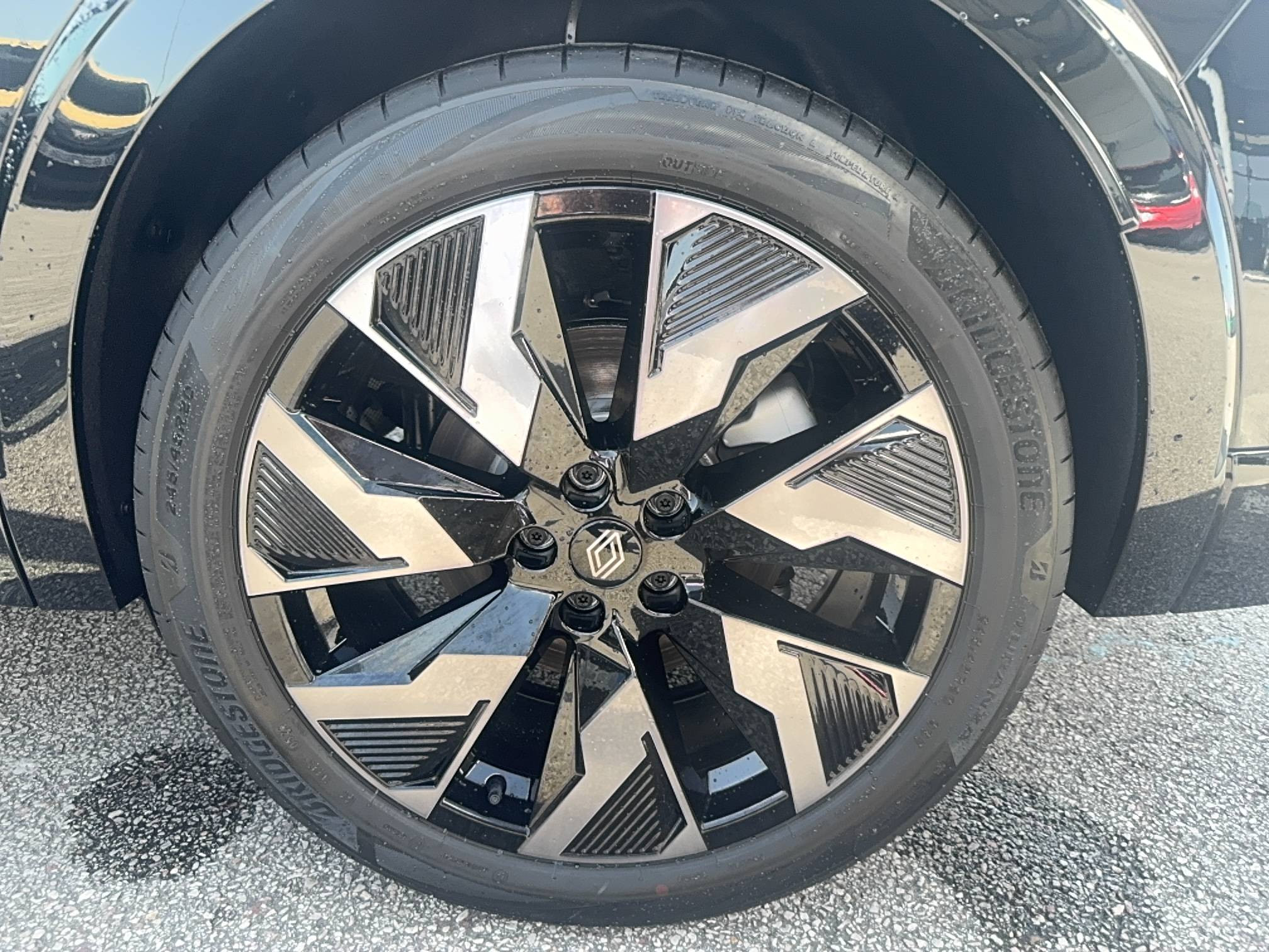 Vente en ligne Renault Rafale  E-Tech full hybrid 200 ch au prix de 53 000 €