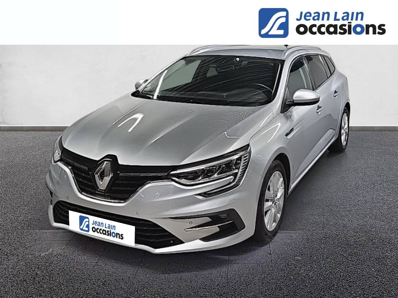 Vente en ligne RENAULT MEGANE IV ESTATE Mégane IV Estate Blue dCi 115 Business de 2021 au prix de 15 990 €