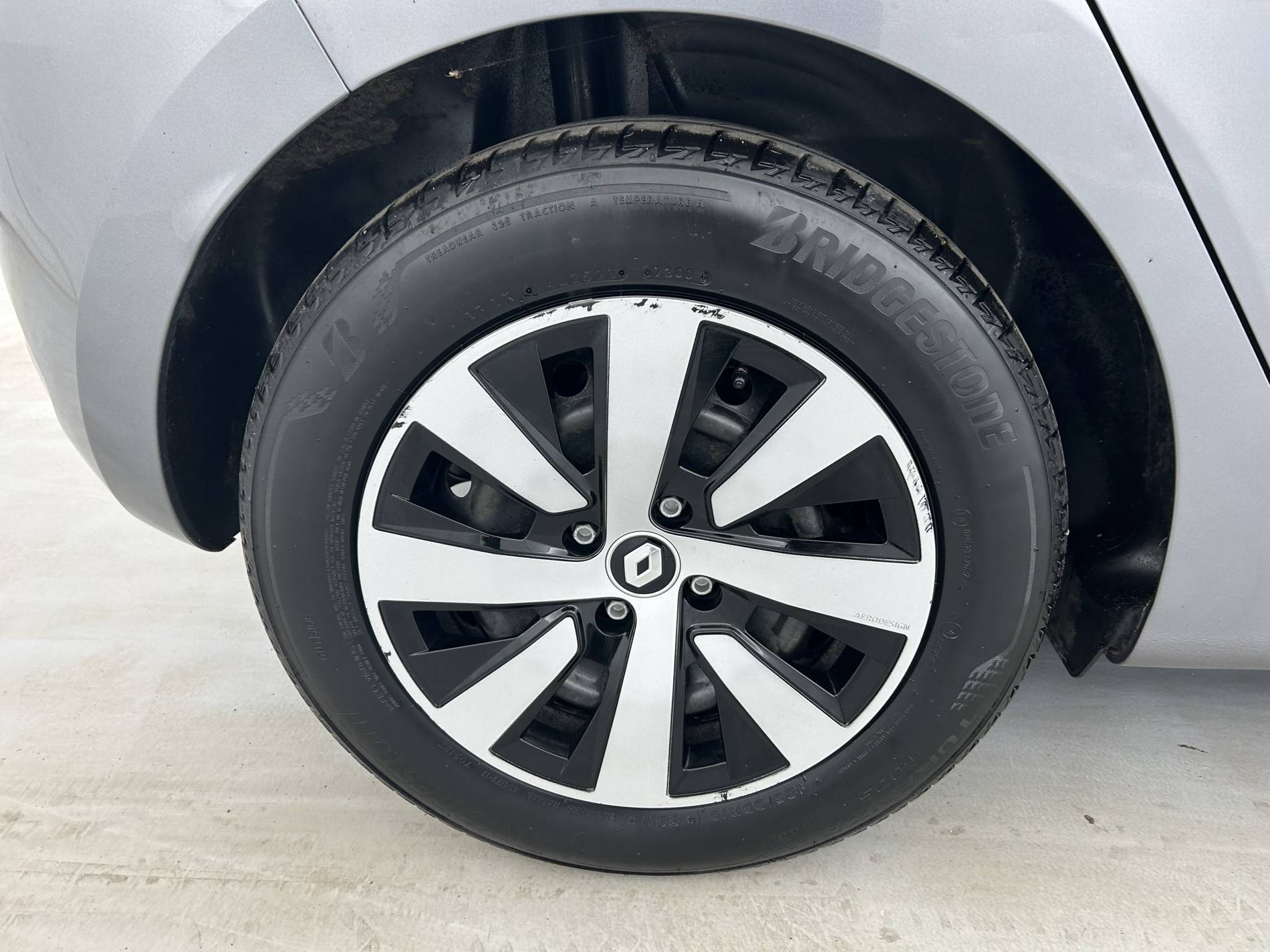 Vente en ligne Renault Clio 5 Clio TCe 90 au prix de 14 490 €