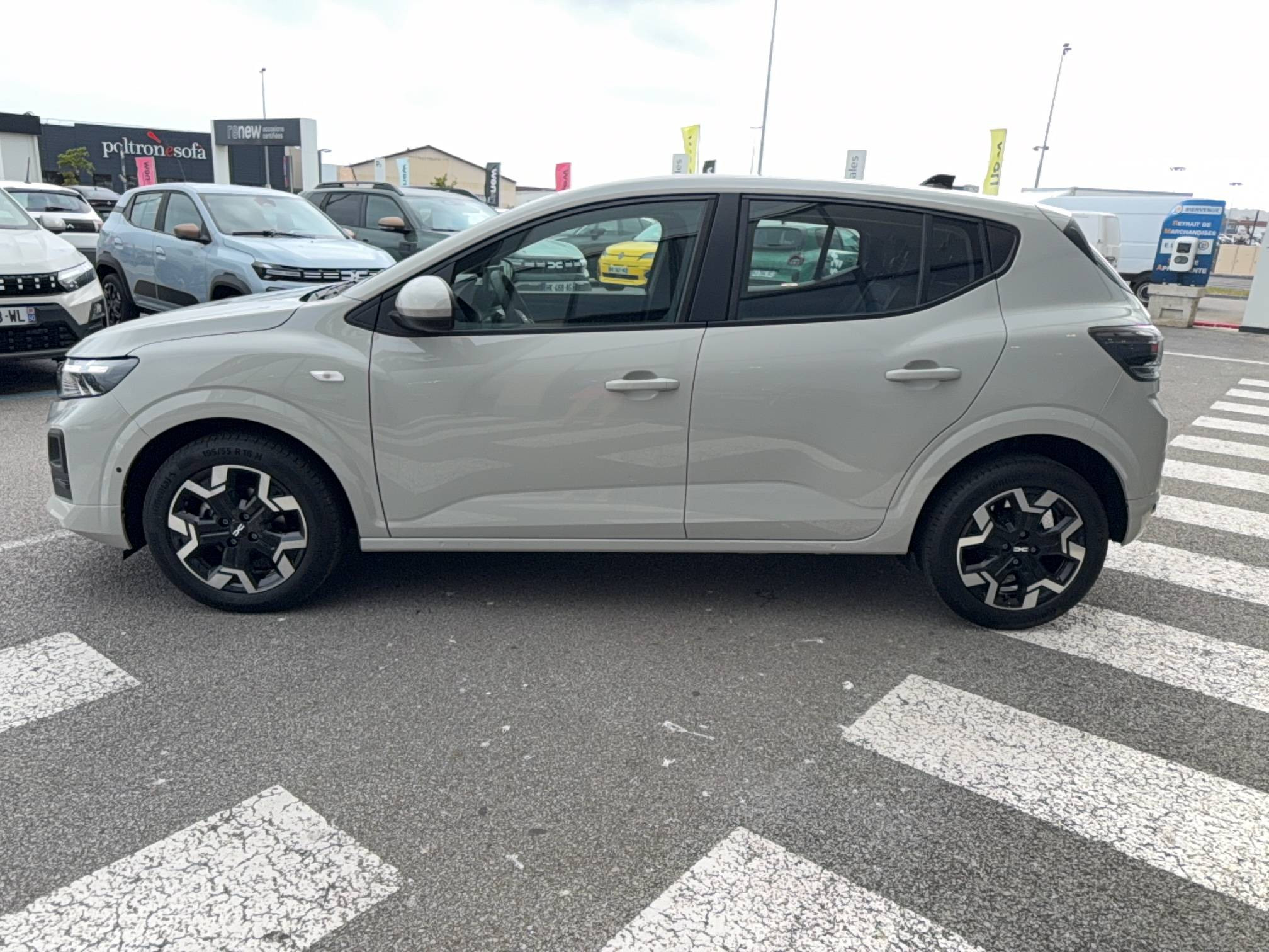 Vente en ligne Dacia Sandero  TCe 100 au prix de 18 450 €