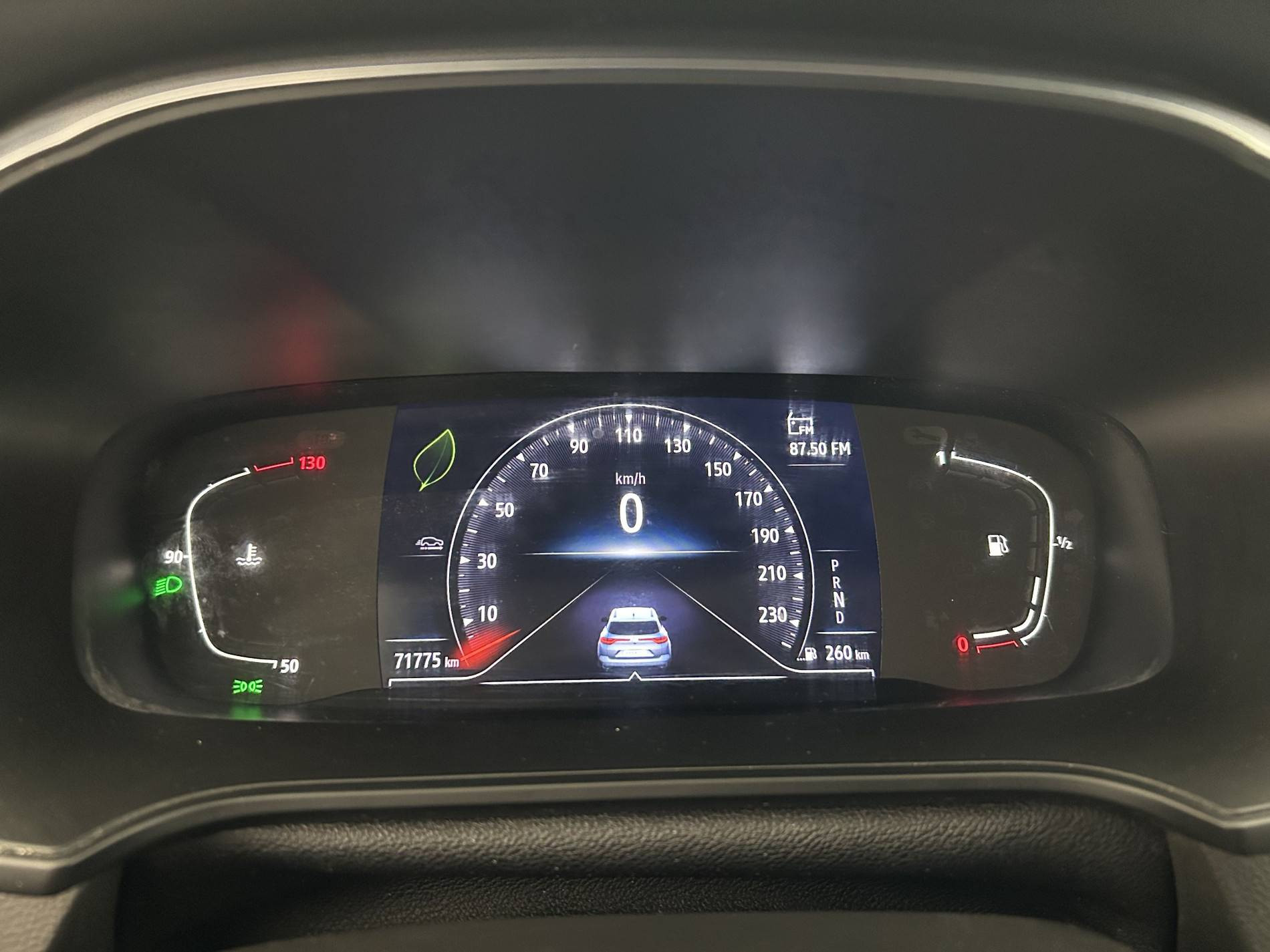 Vente en ligne Renault Megane 4 Estate  Blue dCi 115 EDC au prix de 17 990 €