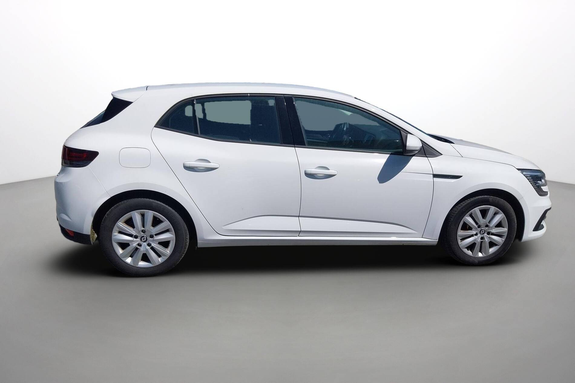 Vente en ligne Renault Megane 4  BLUE DCI 115 au prix de 14 990 €