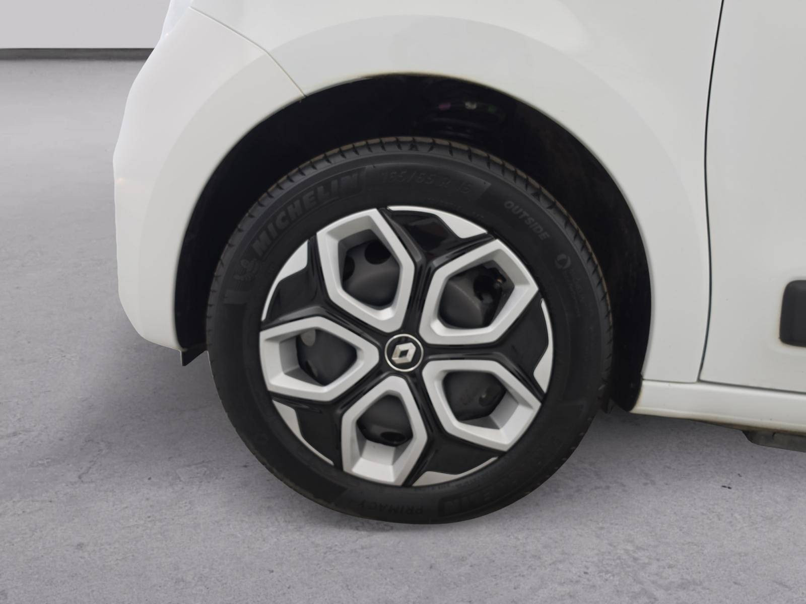 Vente en ligne Renault Twingo Electrique Twingo III E-Tech au prix de 12 990 €