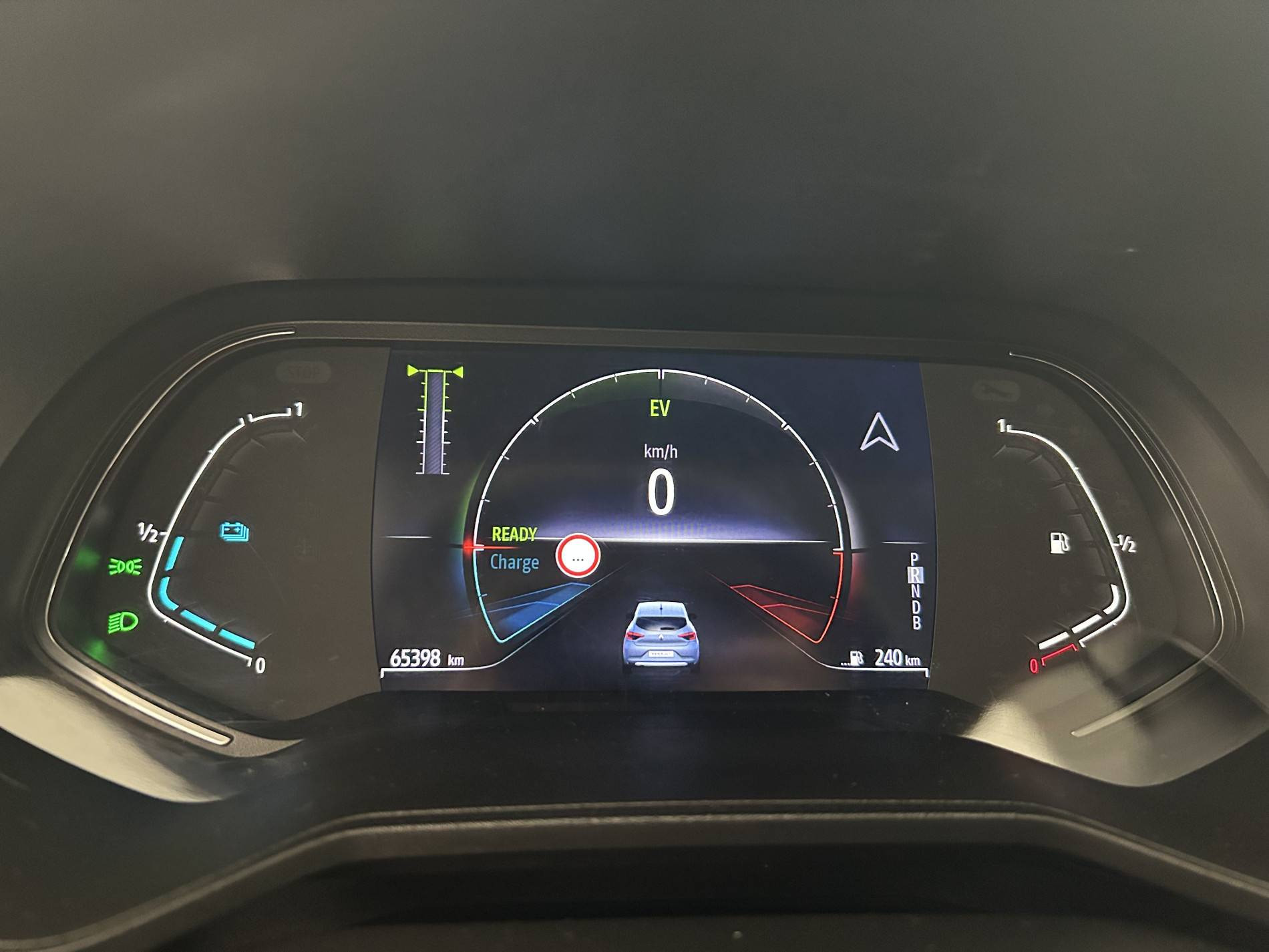Vente en ligne Renault Clio 5 Clio E-Tech 140 - 21 au prix de 13 990 €
