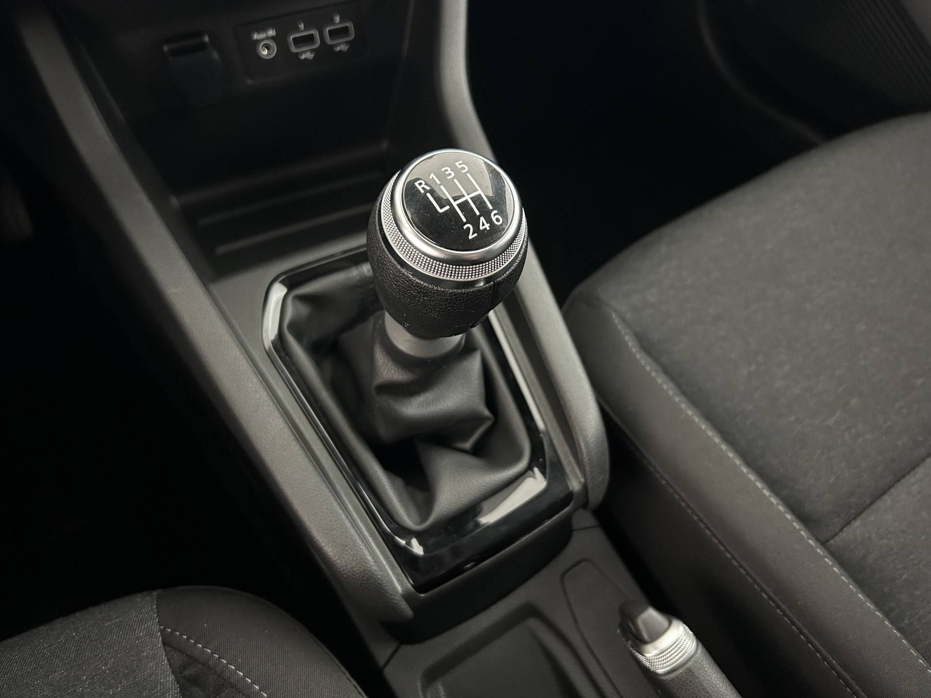 Vente en ligne Renault Clio 5 Clio TCe 90 au prix de 15 290 €