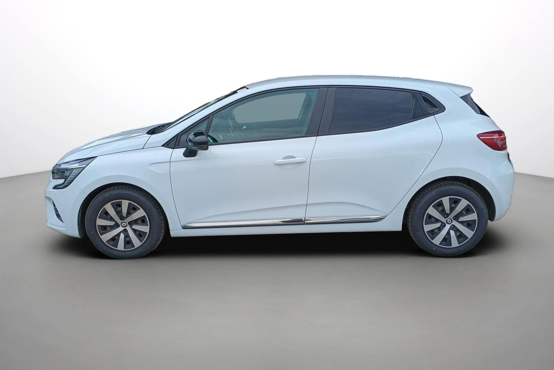 Vente en ligne Renault Clio 5 Clio TCe 90 au prix de 12 980 €