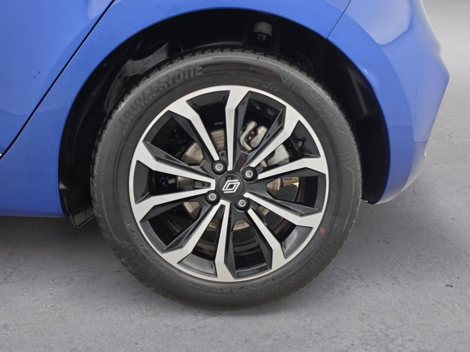Vente en ligne Renault Clio 5 Clio E-Tech full hybrid 145 ch GSR2 au prix de 20 990 €