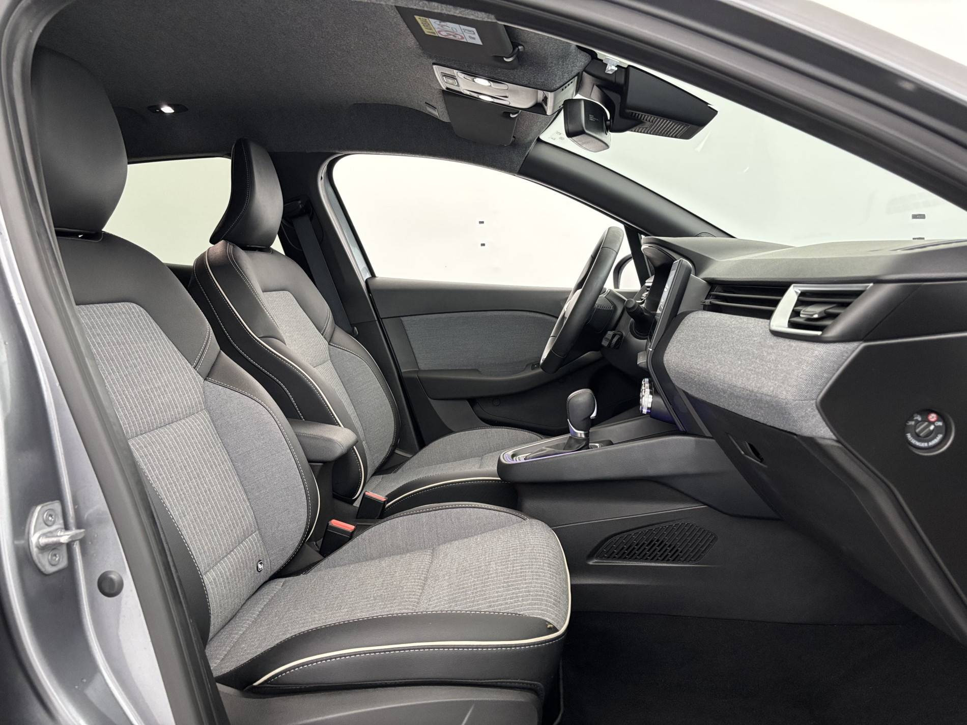 Vente en ligne Renault Clio 5 Clio E-Tech full hybrid 145 ch GSR2 au prix de 20 890 €