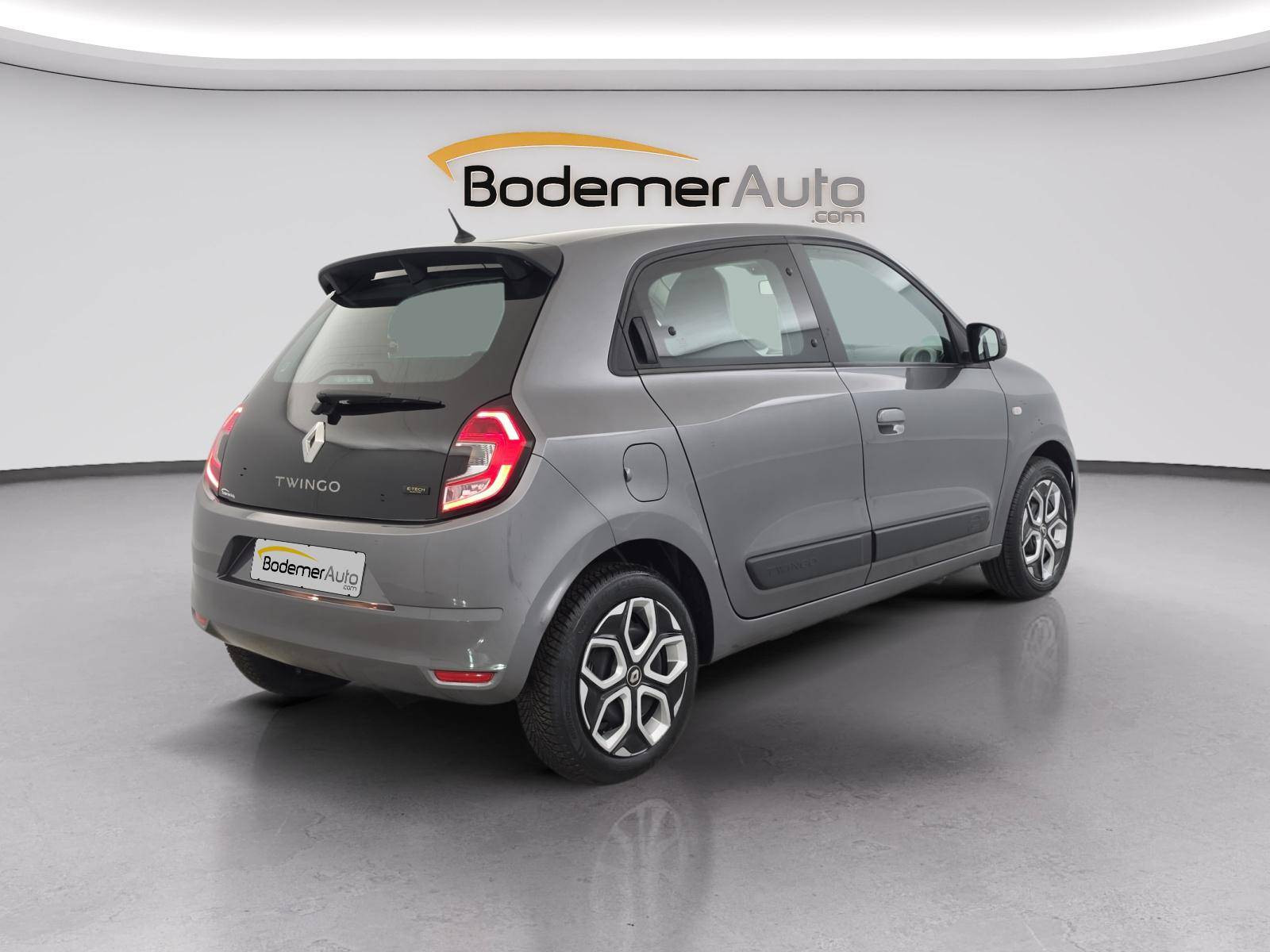 Vente en ligne Renault Twingo Electrique Twingo III E-Tech au prix de 12 990 €