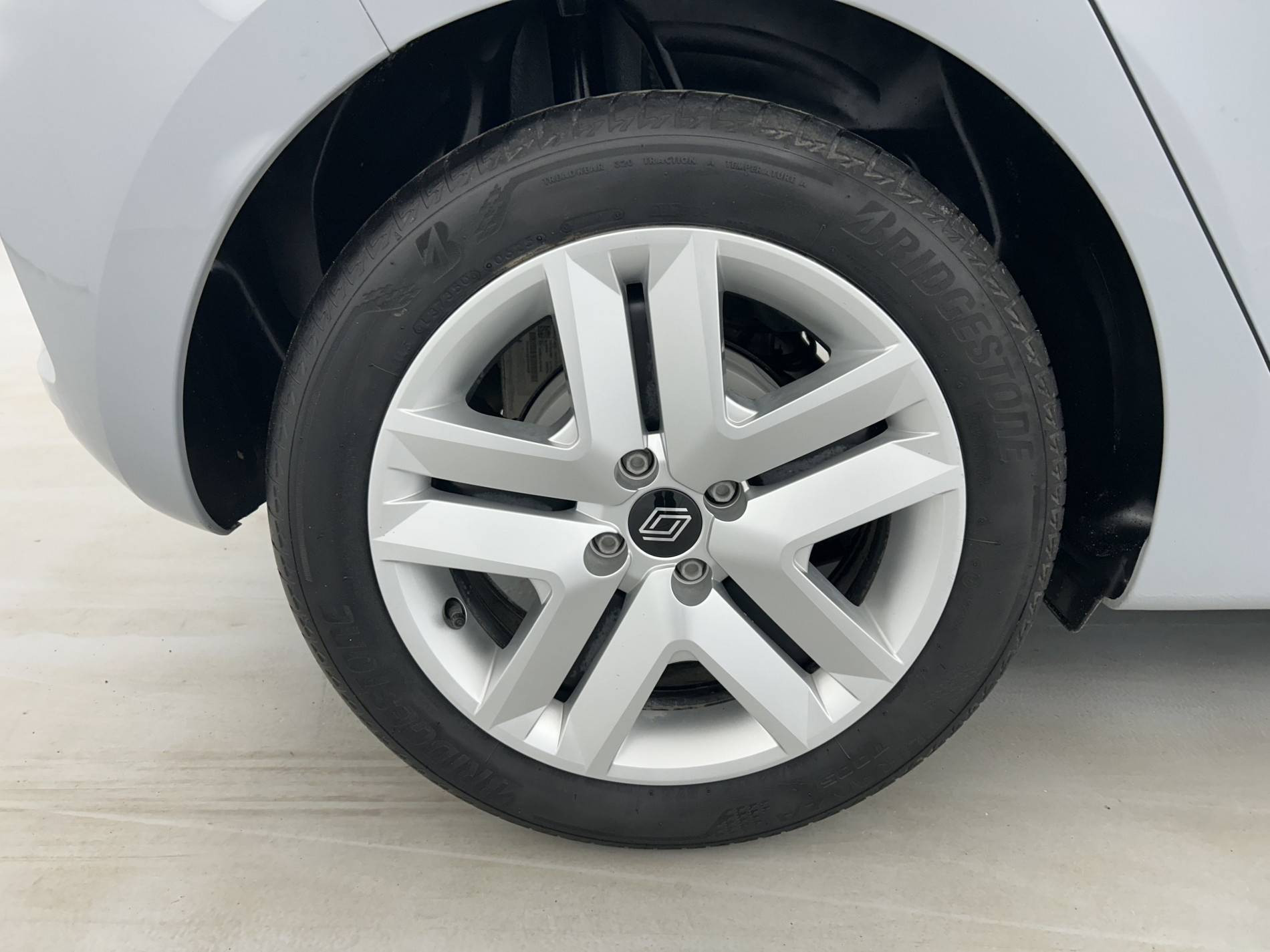 Vente en ligne Renault Clio 5 Clio E-Tech full hybrid 145 ch GSR2 au prix de 19 800 €