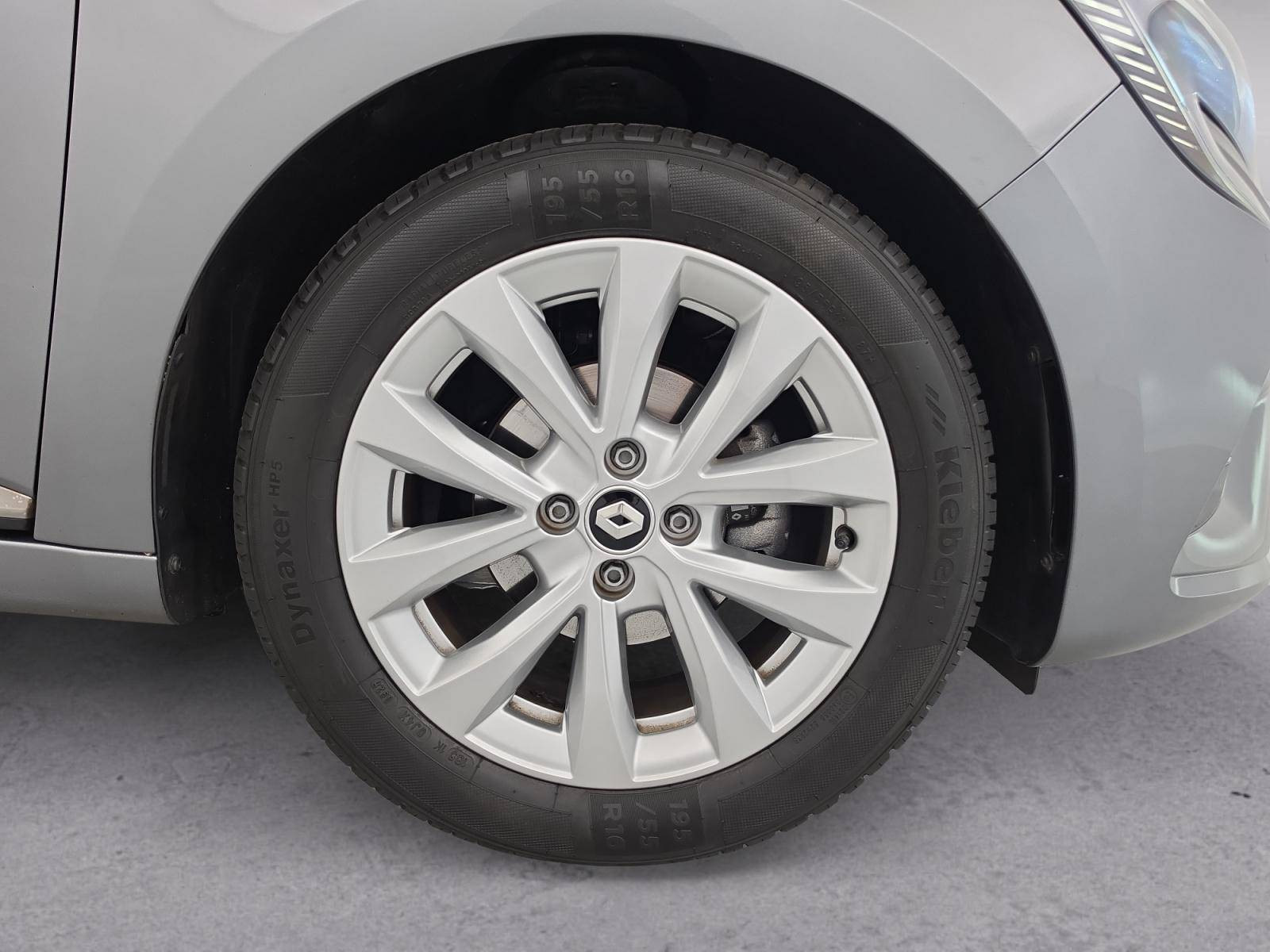 Vente en ligne Renault Clio 5 Clio TCe 90 au prix de 14 790 €