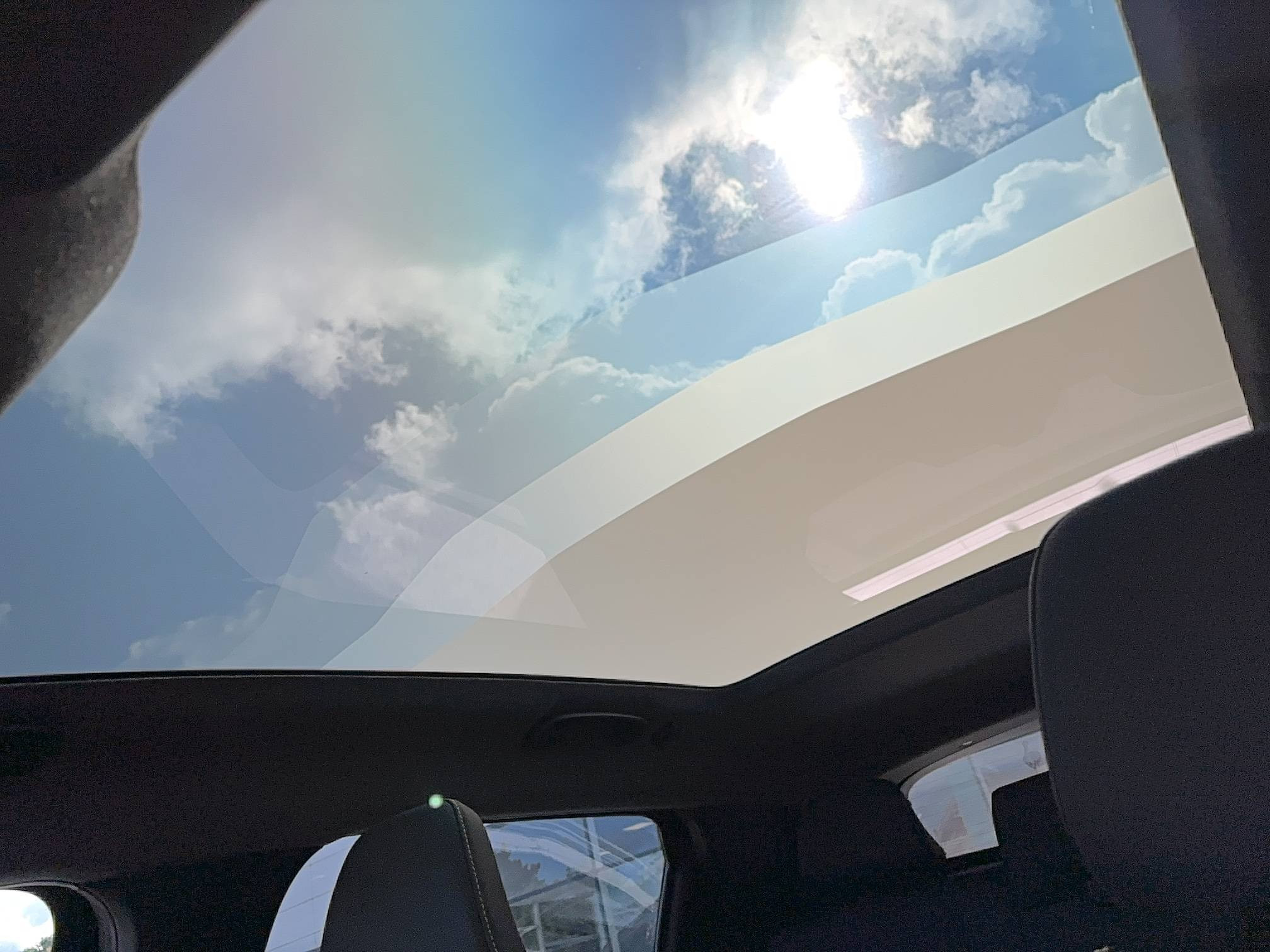 Vente en ligne Renault Scenic E-Tech Scenic E-Tech électrique 220 ch grande autonomie au prix de 47 900 €