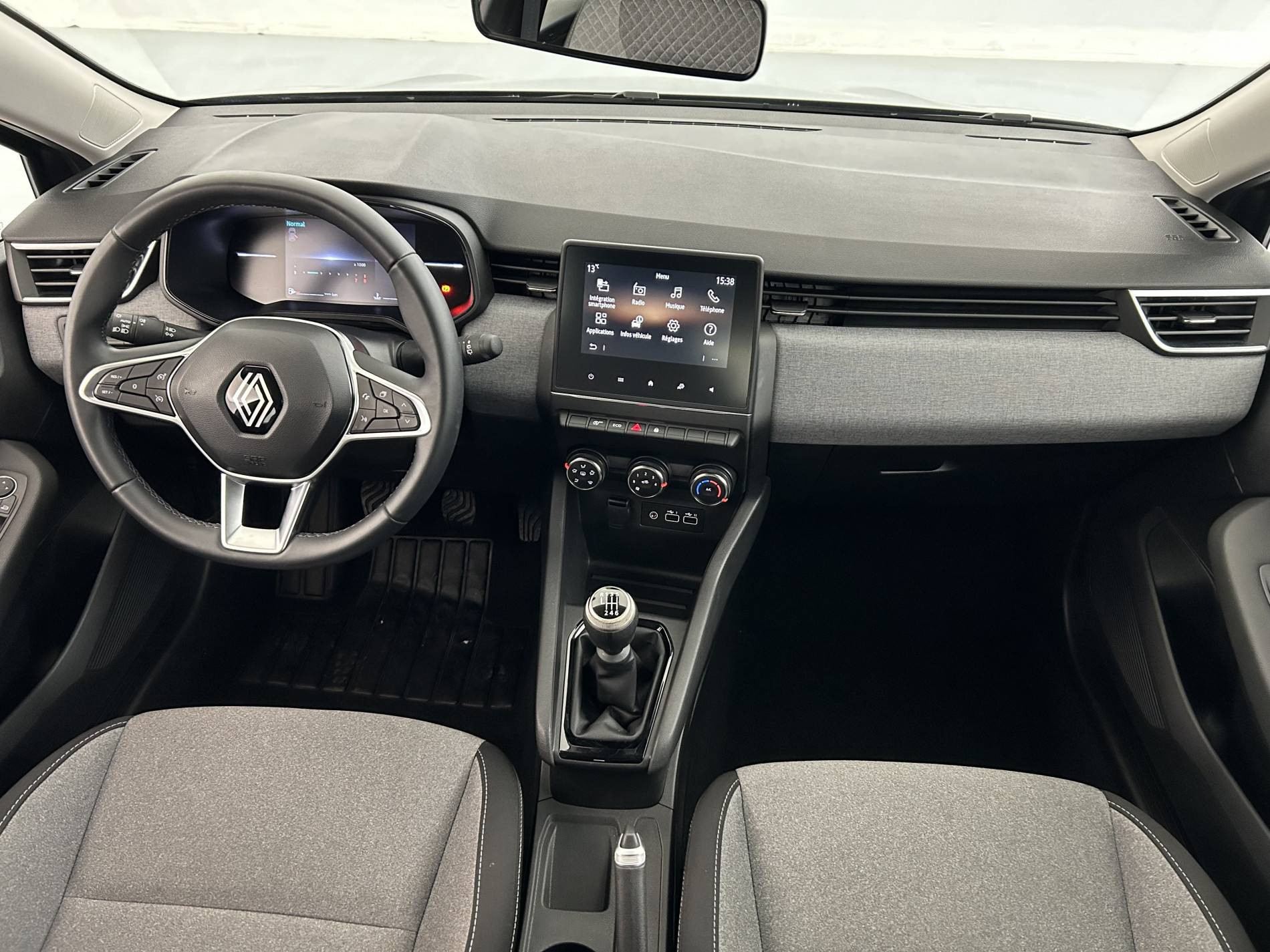 Vente en ligne Renault Clio 5 Clio TCe 90 au prix de 14 975 €