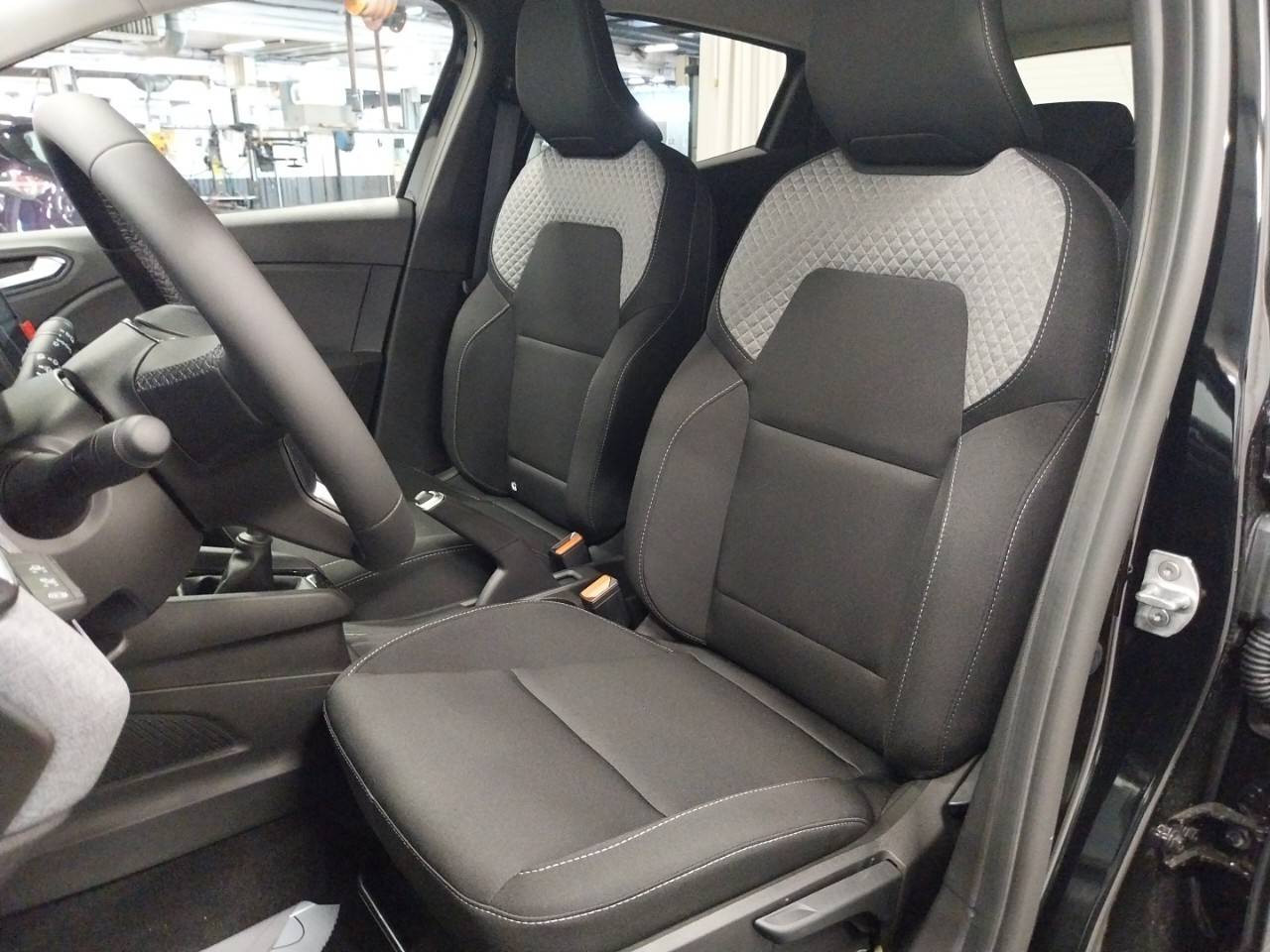 Vente en ligne Renault Clio 5 Clio Blue dCi 100 ch au prix de 20 190 €