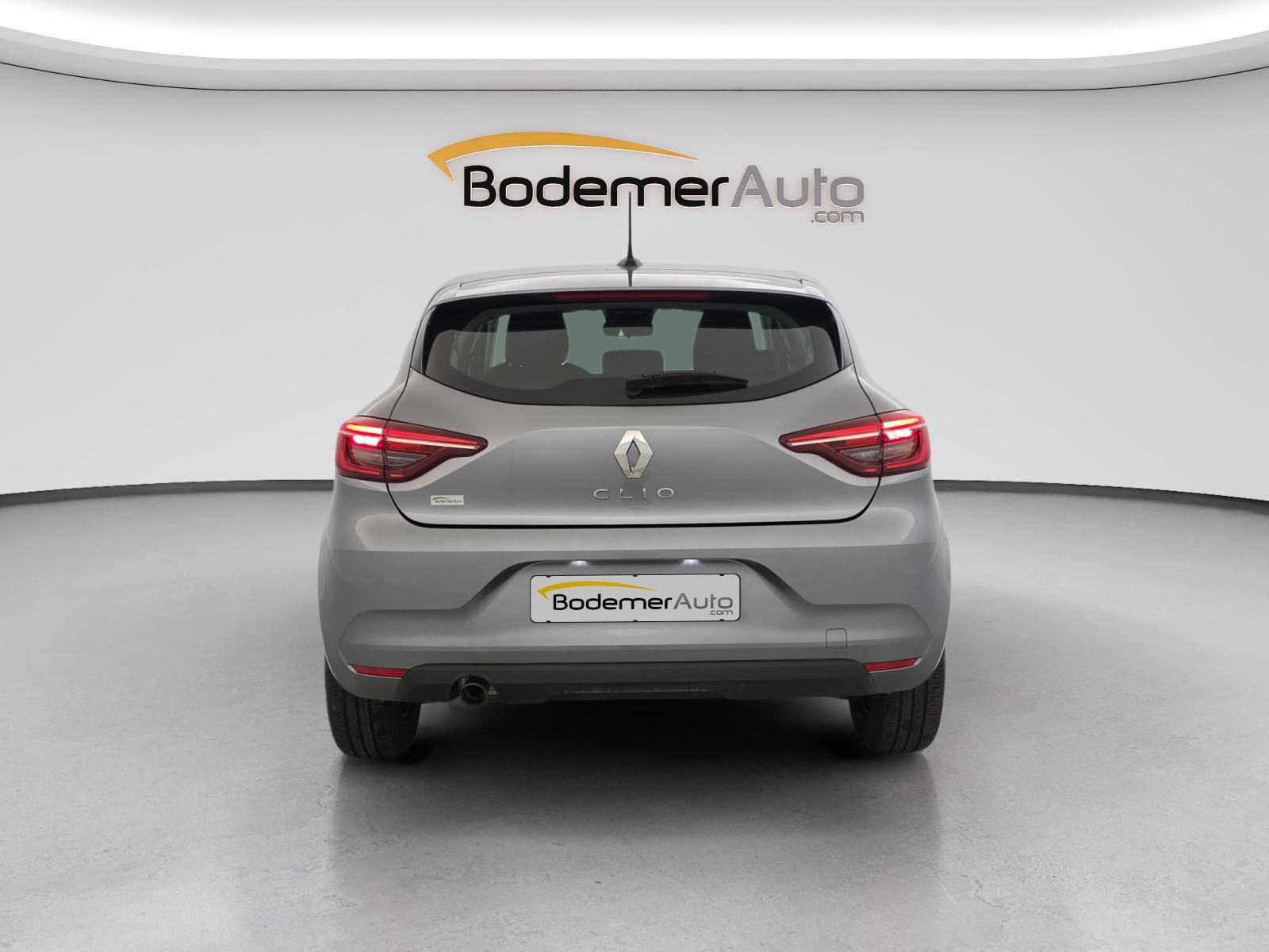 Vente en ligne Renault Clio 5 Clio TCe 90 au prix de 14 290 €