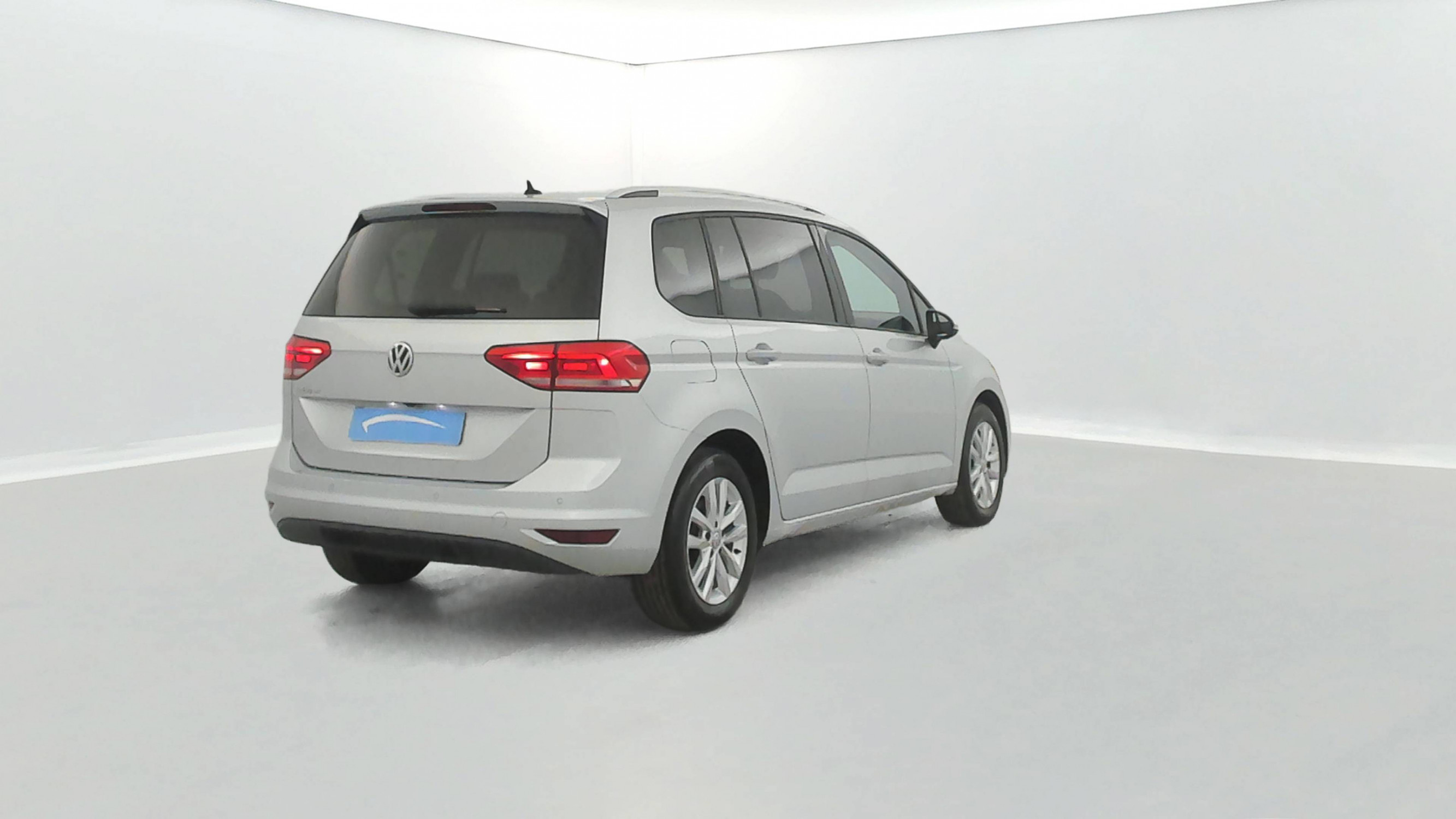 Vente en ligne Volkswagen Touran Touran 1.6 TDI 115 BMT 7pl au prix de 17 990 €