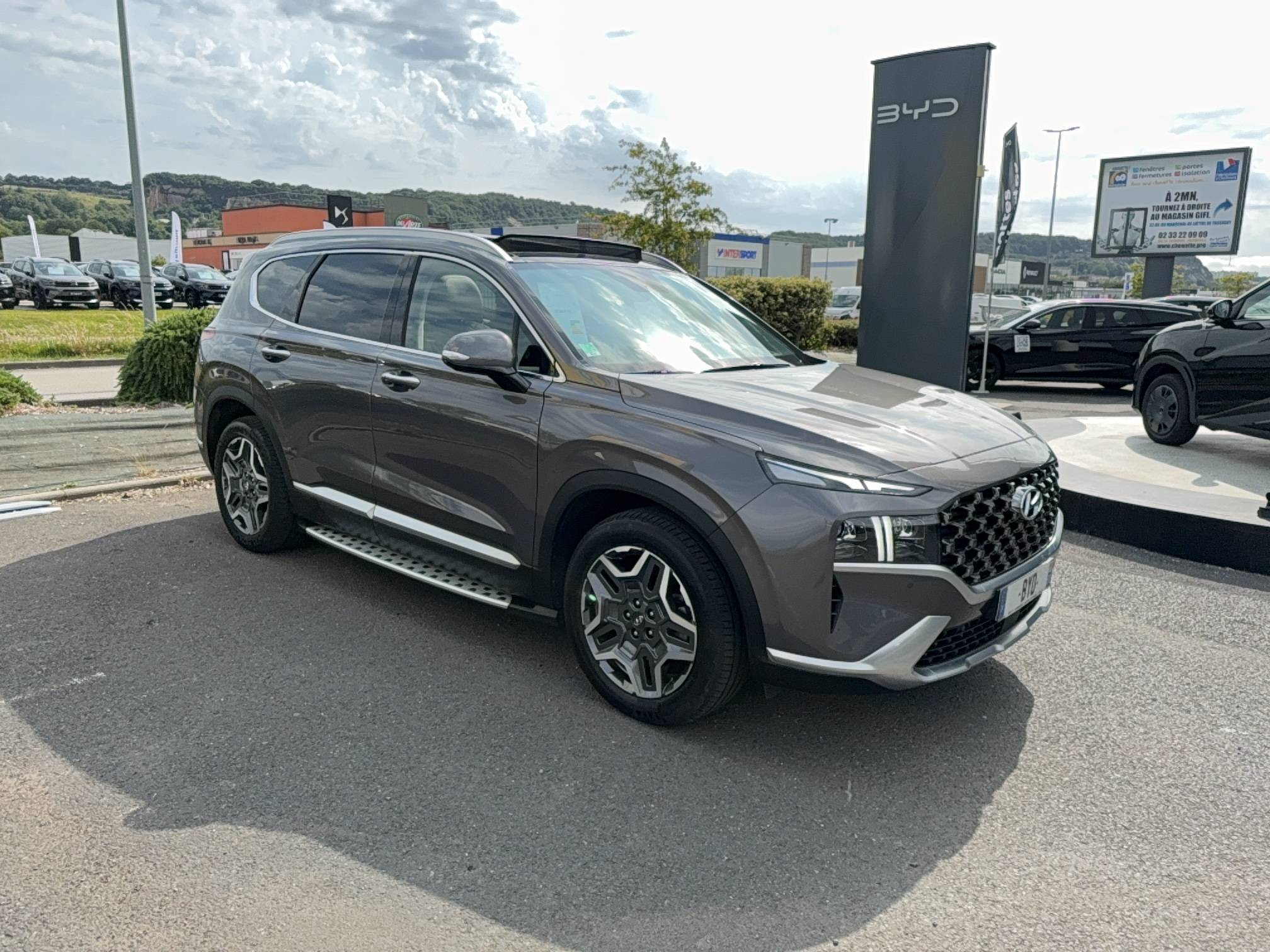 Vente en ligne Hyundai Santa Fe  1.6 T-GDi Hybrid 230 BVA6 au prix de 29 990 €