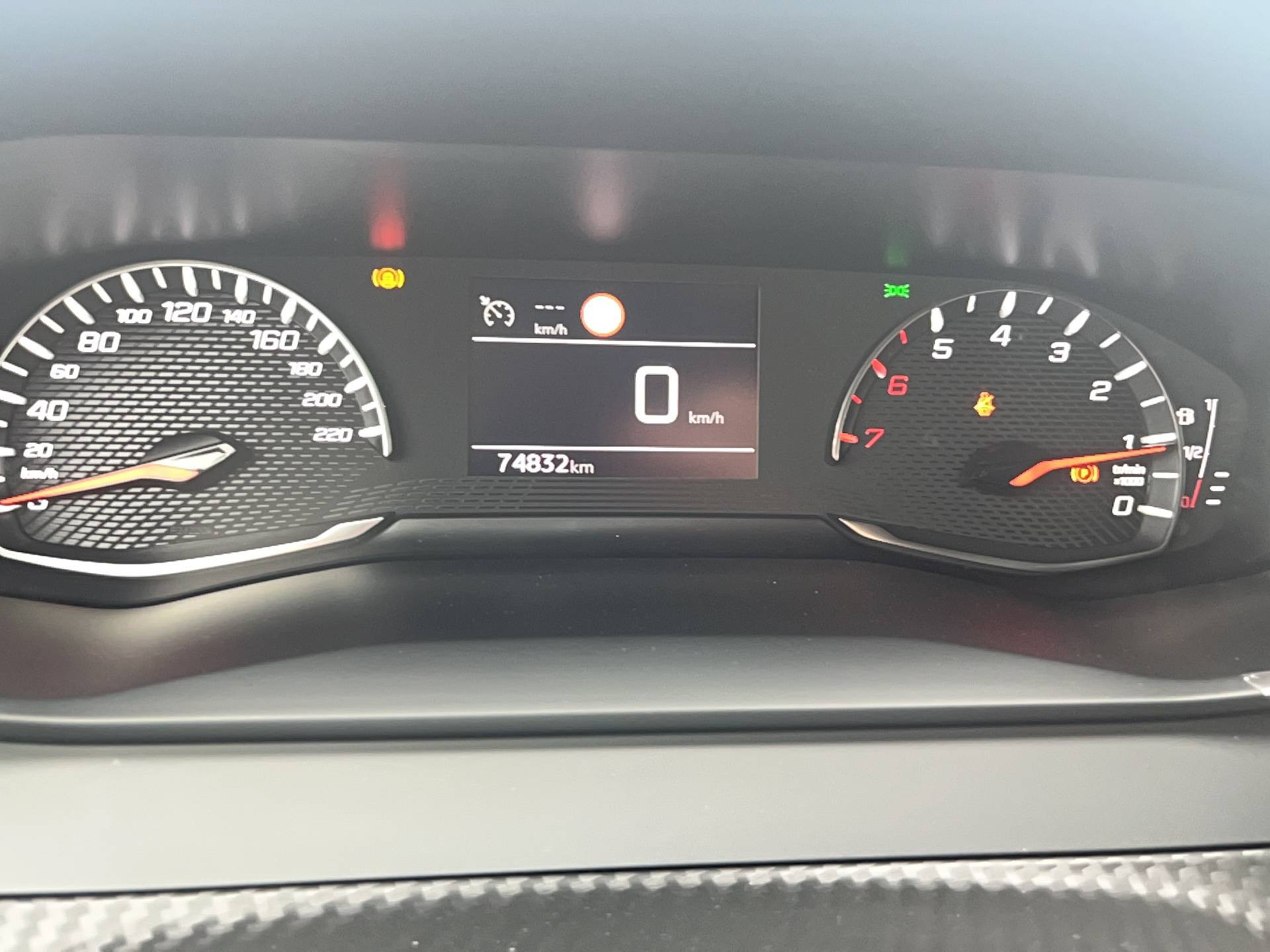 Vente en ligne Peugeot 2008  BlueHDi 110 S&S BVM6 au prix de 15 490 €