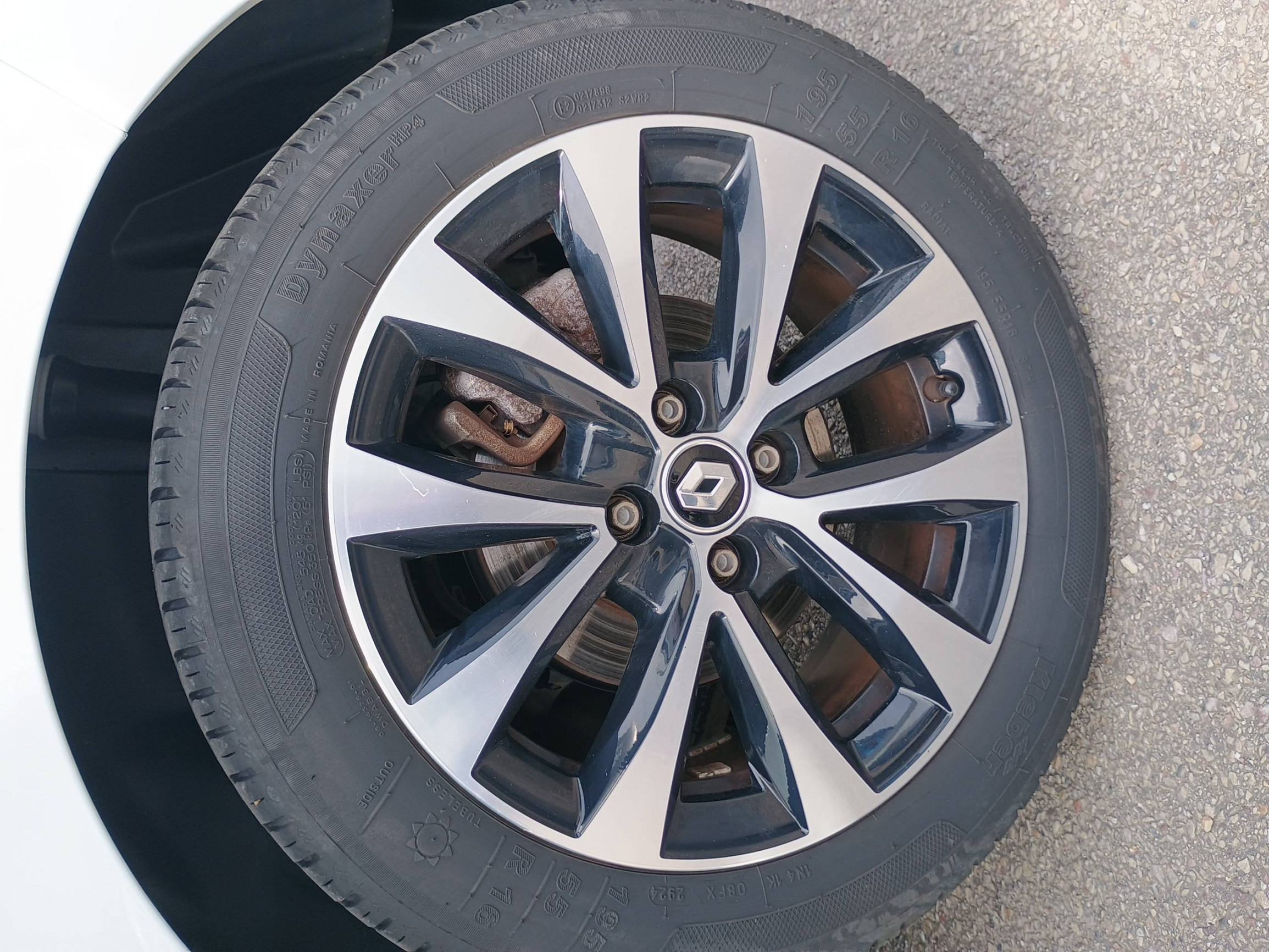 Vente en ligne Renault Clio 5 Clio E-Tech full hybrid 145 au prix de 16 990 €