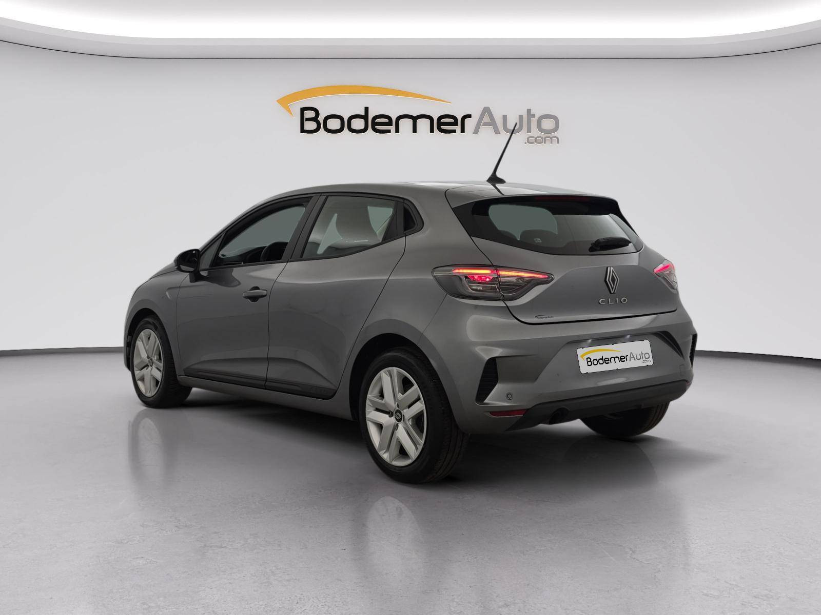 Vente en ligne Renault Clio 5 Clio Blue dCi 100 ch GSR2 au prix de 15 990 €