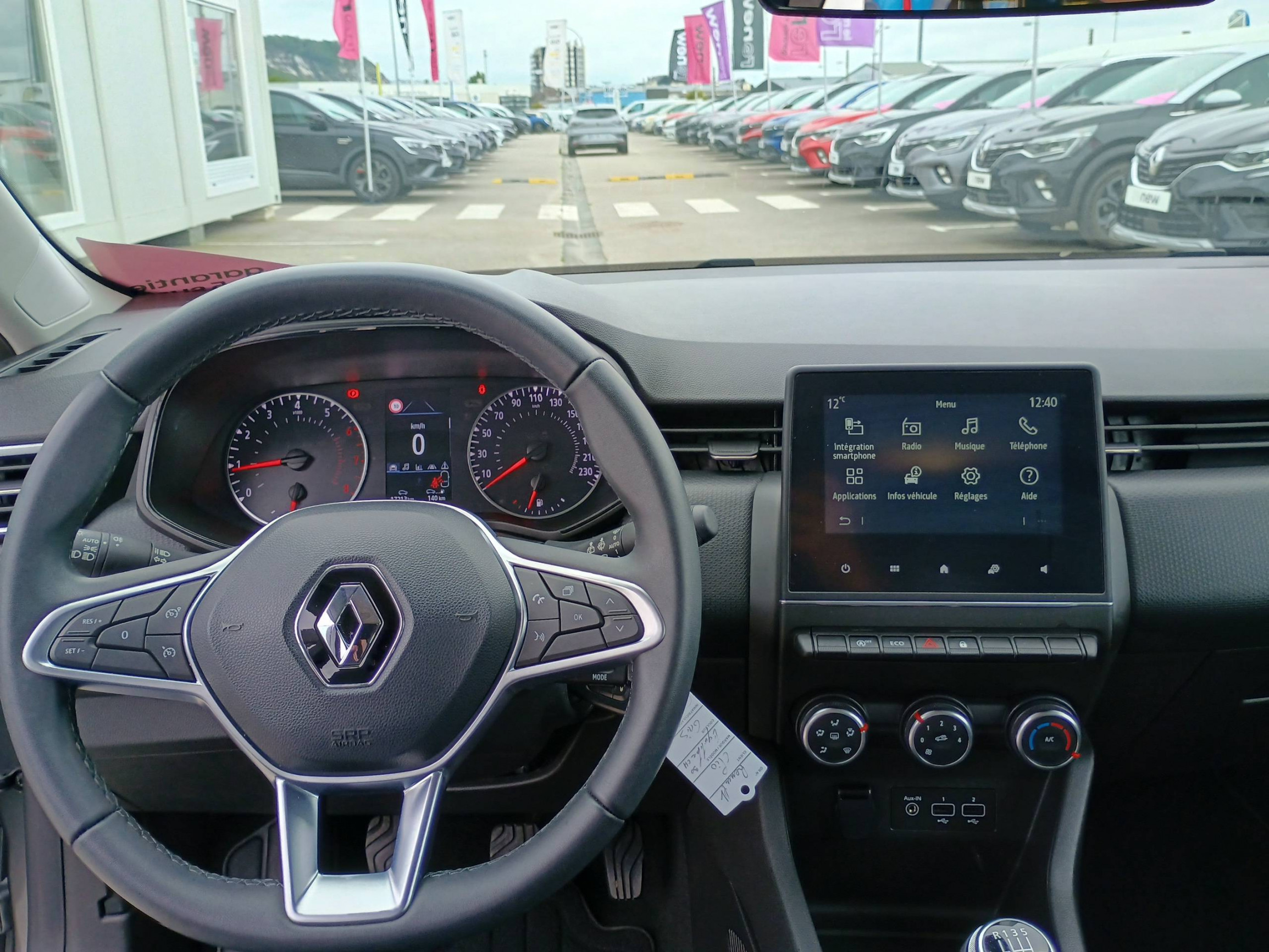 Vente en ligne Renault Clio 5 Clio TCe 90 au prix de 13 790 €