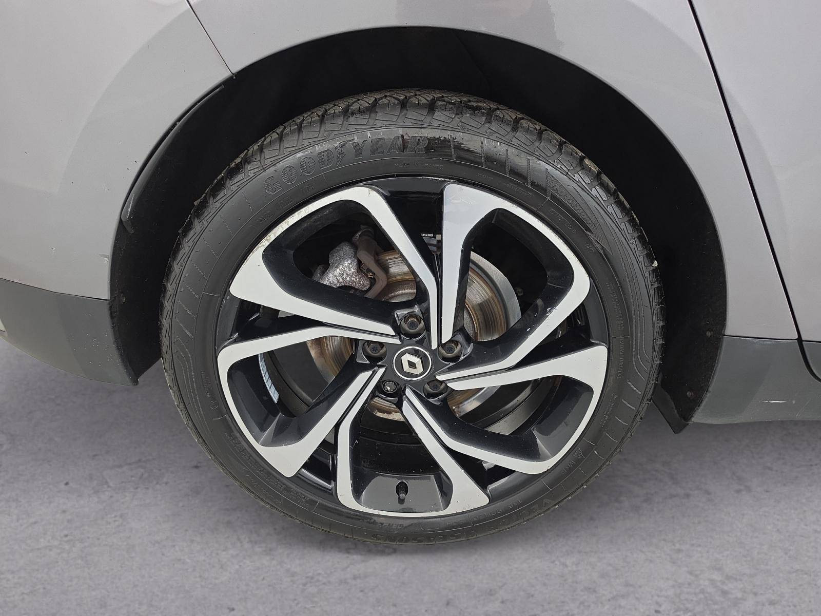 Vente en ligne Renault Grand Scenic 4 Grand Scenic Blue dCi 150 EDC au prix de 16 490 €