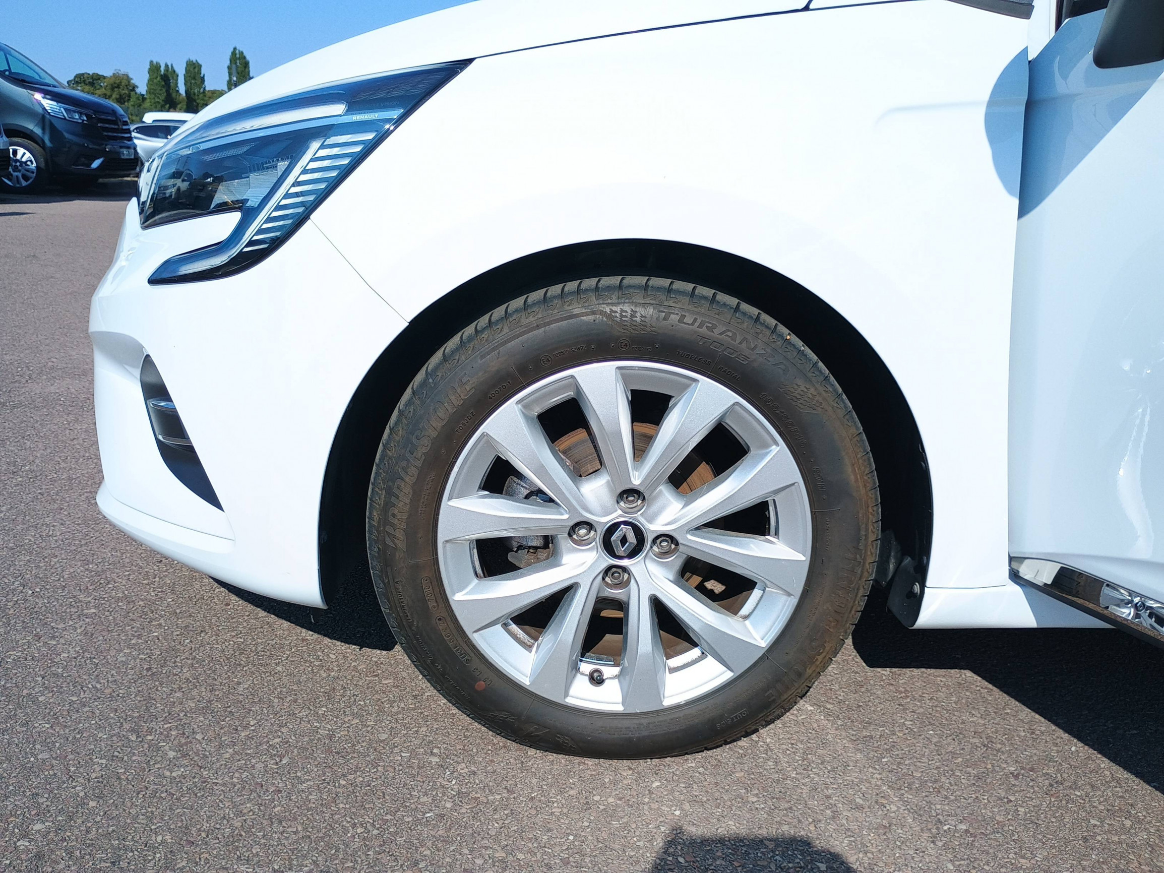 Vente en ligne Renault Clio 5 Clio TCe 90 au prix de 14 990 €
