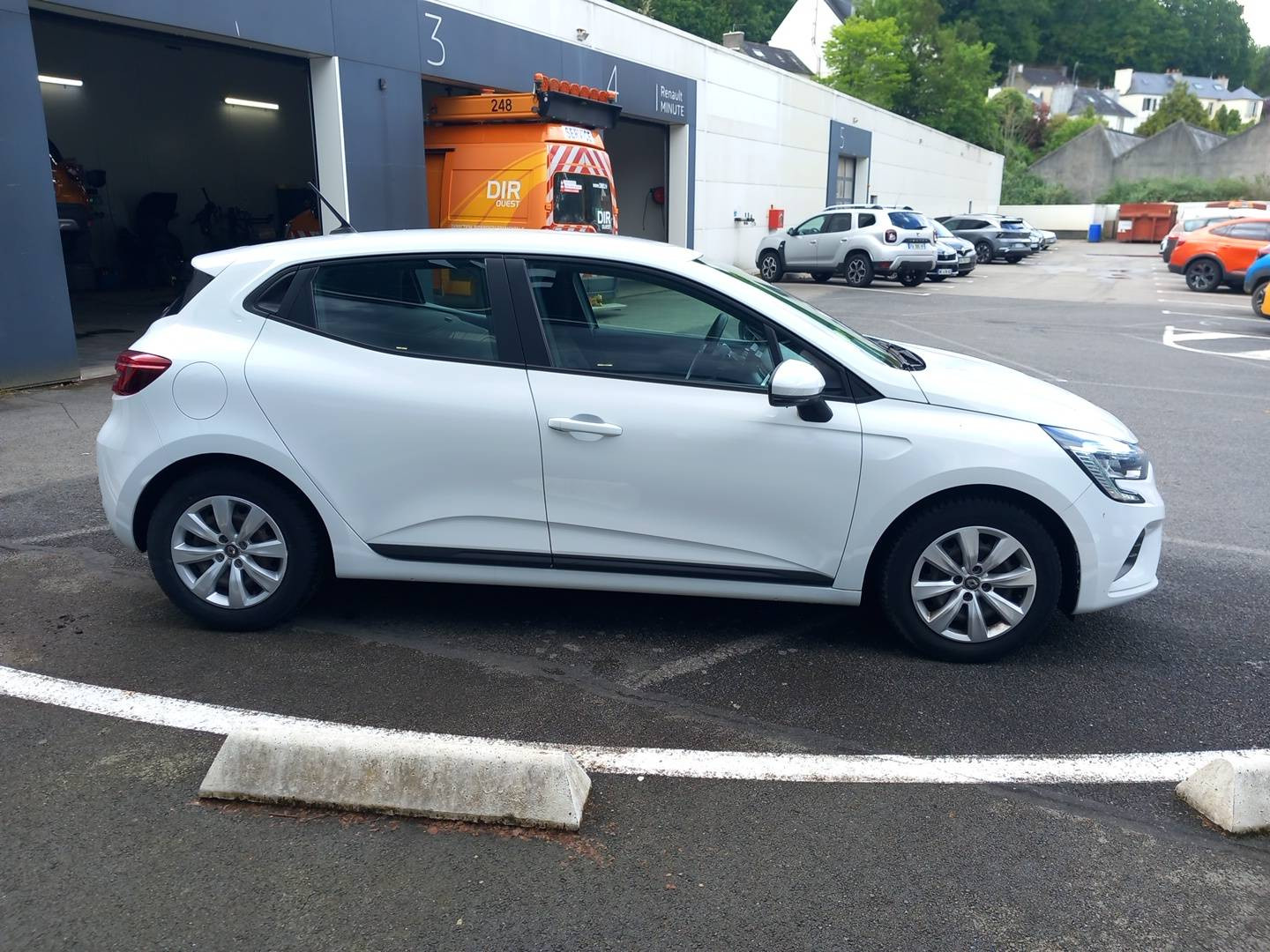 Vente en ligne Renault Clio 5 CLIO SOCIETE BLUE DCI 85 au prix de 10 990 €