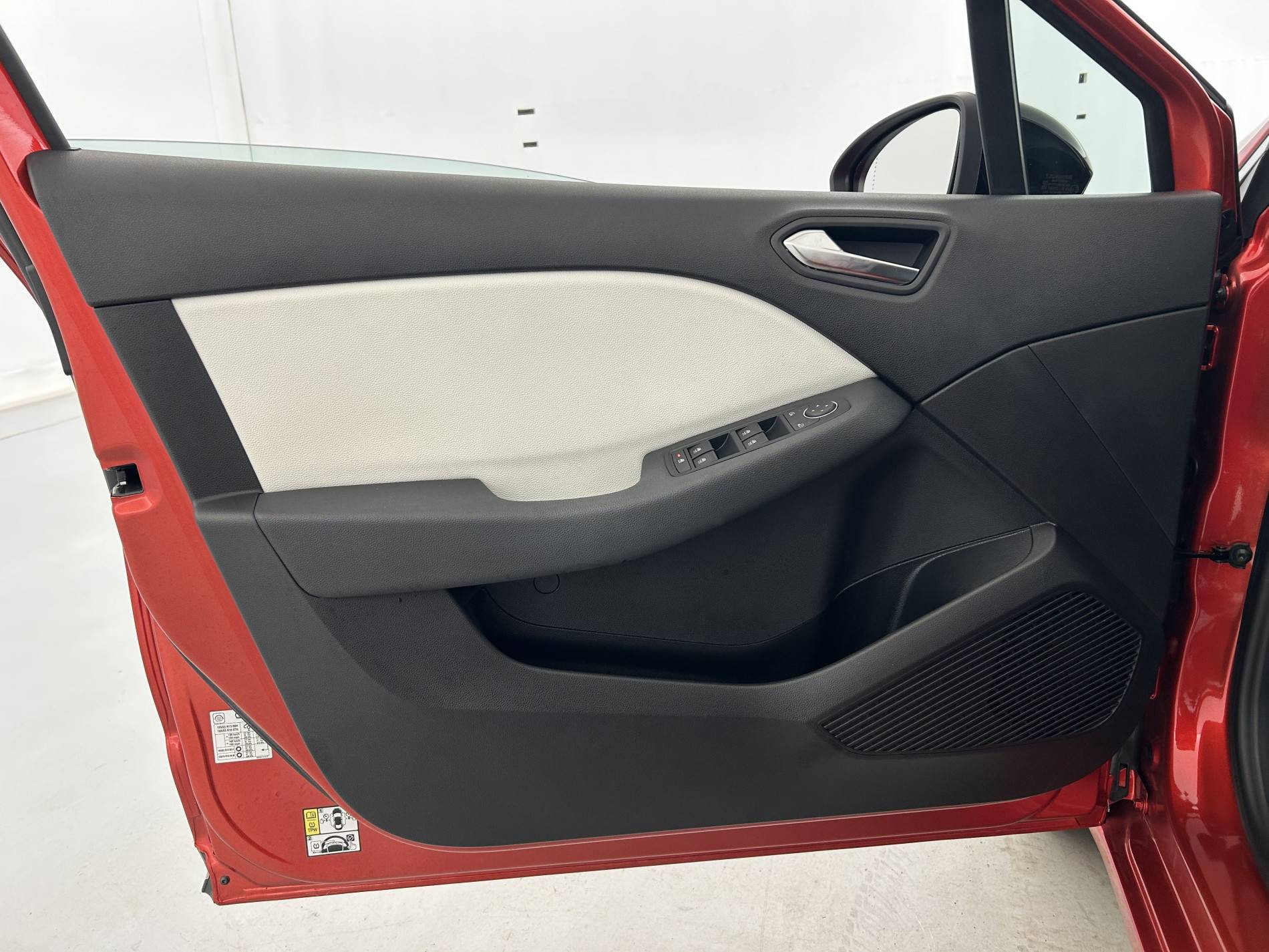 Vente en ligne Renault Clio 5 Clio TCe 90 au prix de 14 990 €