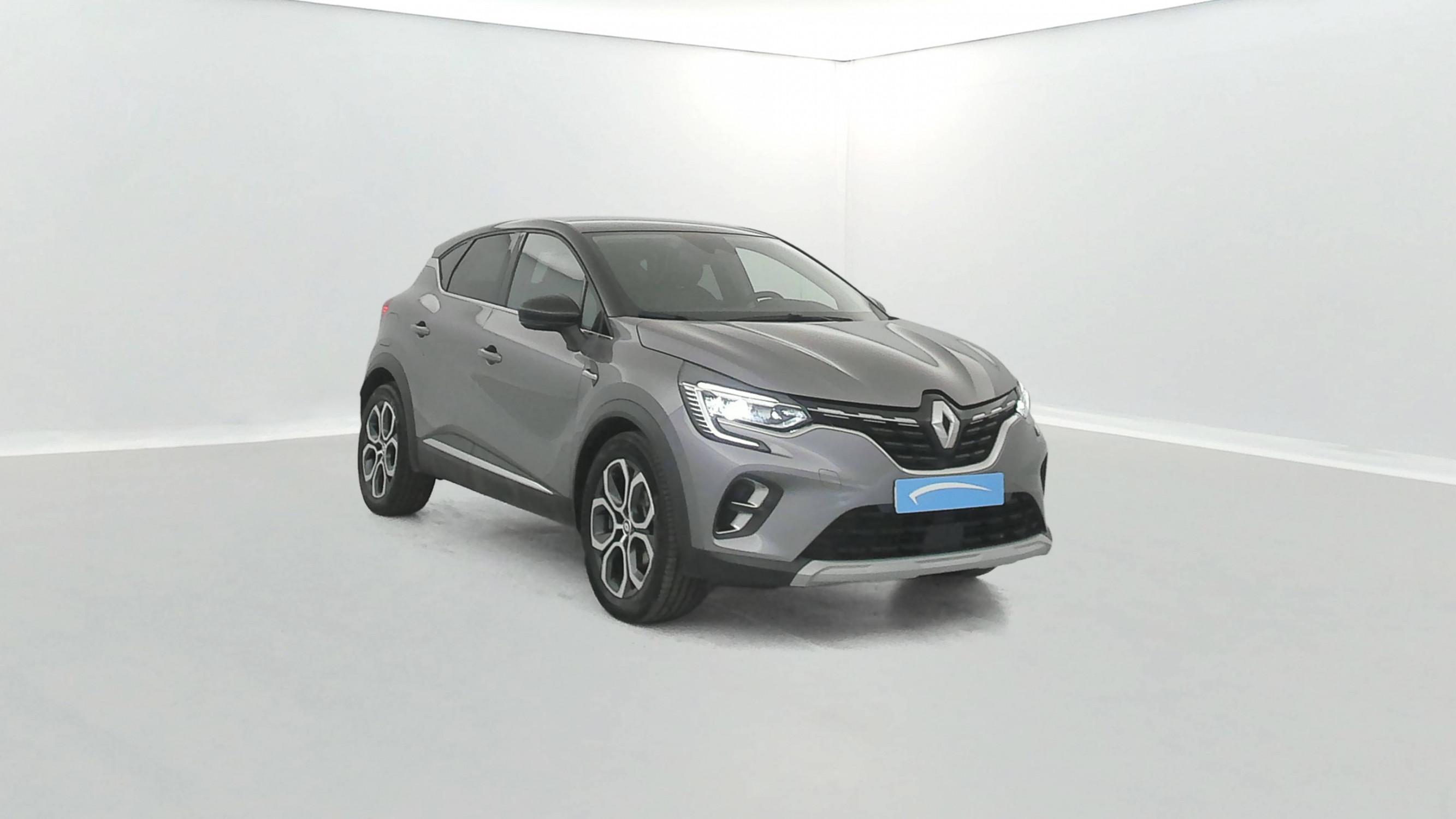 Vente en ligne Renault Captur  E-Tech hybride rechargeable 160 au prix de 18 990 €