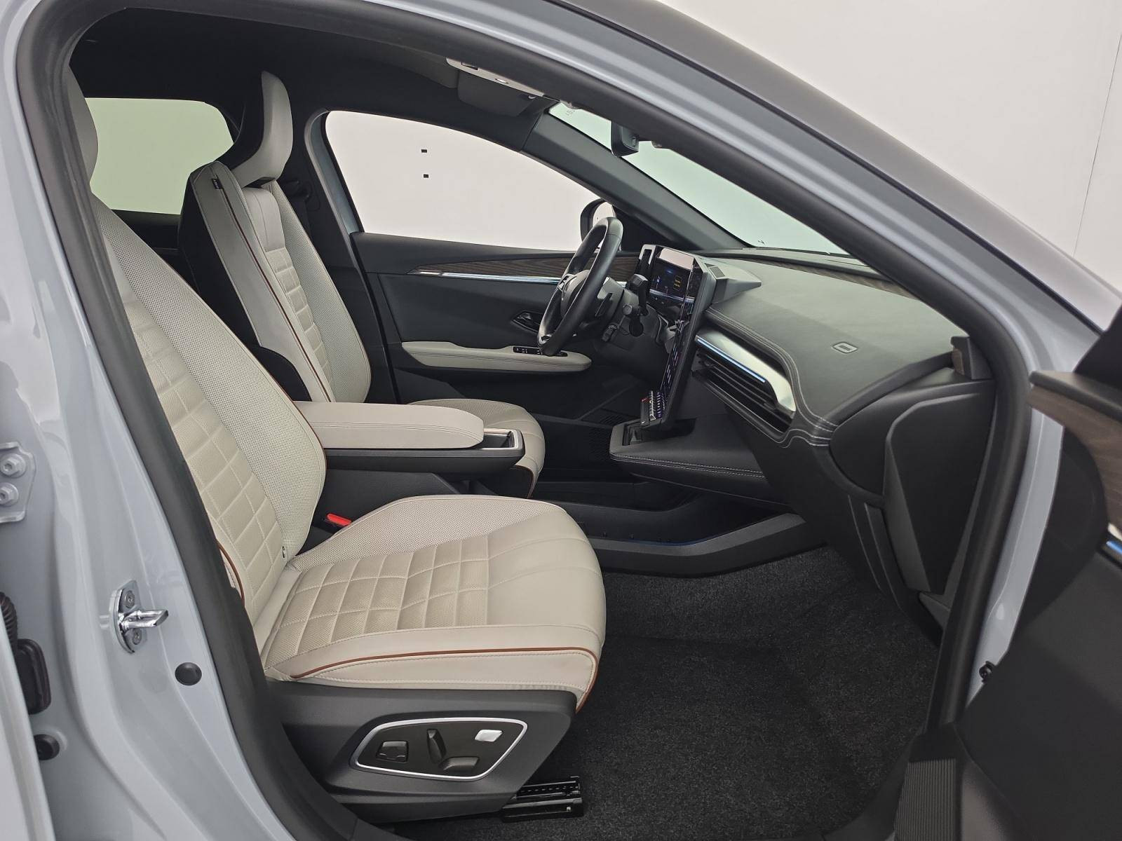 Vente en ligne Renault Megane E-Tech  EV60 220 ch super charge au prix de 25 499 €