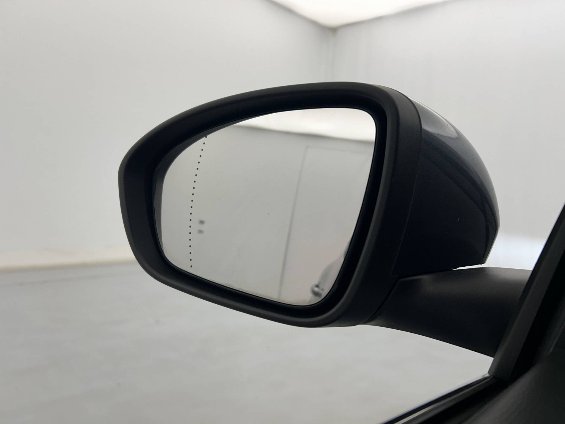 Vente en ligne Renault Megane 4  Blue dCi 115 EDC au prix de 19 690 €