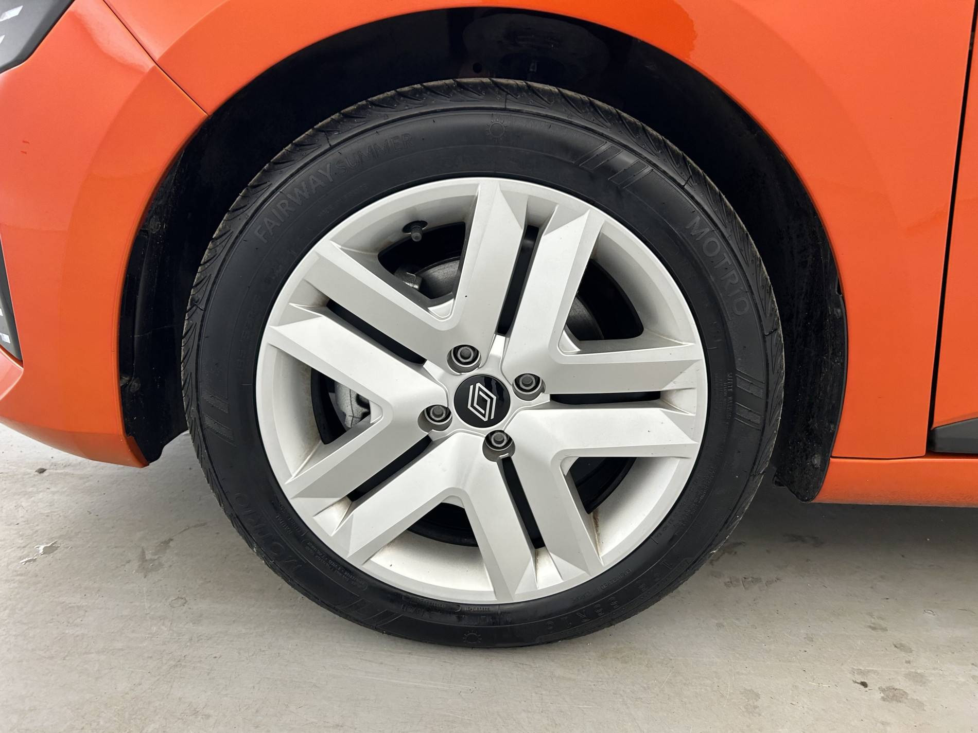 Vente en ligne Renault Clio 5 Clio E-Tech full hybrid 145 ch GSR2 au prix de 19 990 €