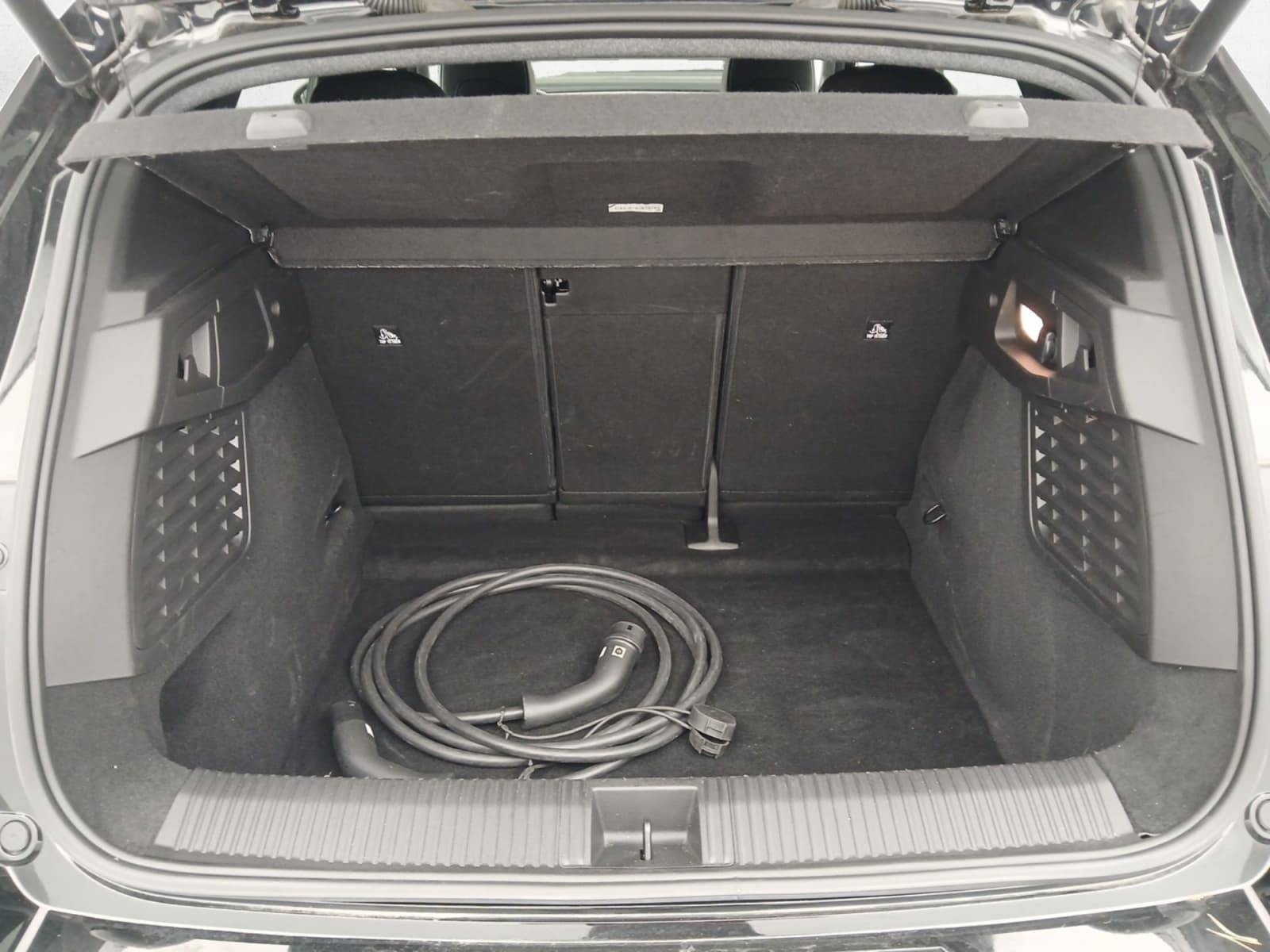 Vente en ligne Renault Scenic E-Tech Scenic E-Tech électrique 220 ch grande autonomie au prix de 37 990 €