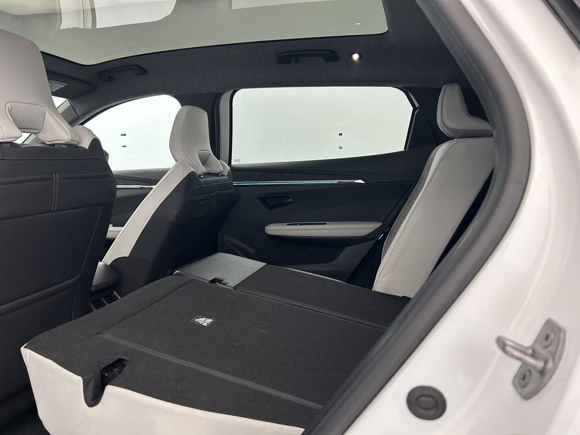 Vente en ligne Renault Scenic E-Tech  220 ch grande autonomie au prix de 40 890 €