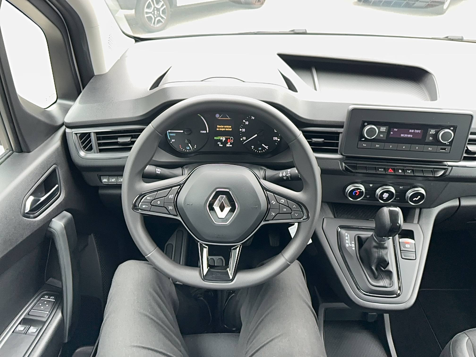 Vente en ligne Renault Kangoo E-Tech  EV45 11kW au prix de 24 900 €