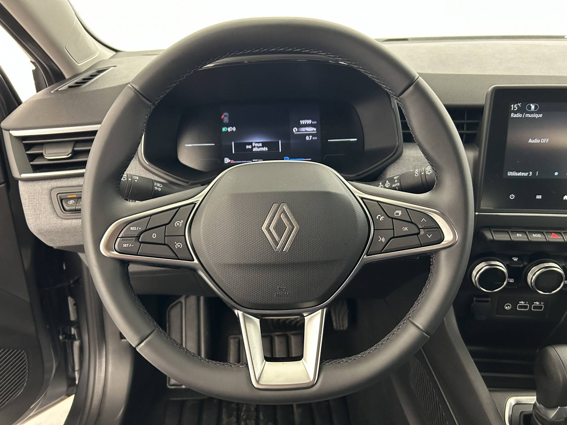 Vente en ligne Renault Clio 5 Clio E-Tech full hybrid 145 ch GSR2 au prix de 19 290 €