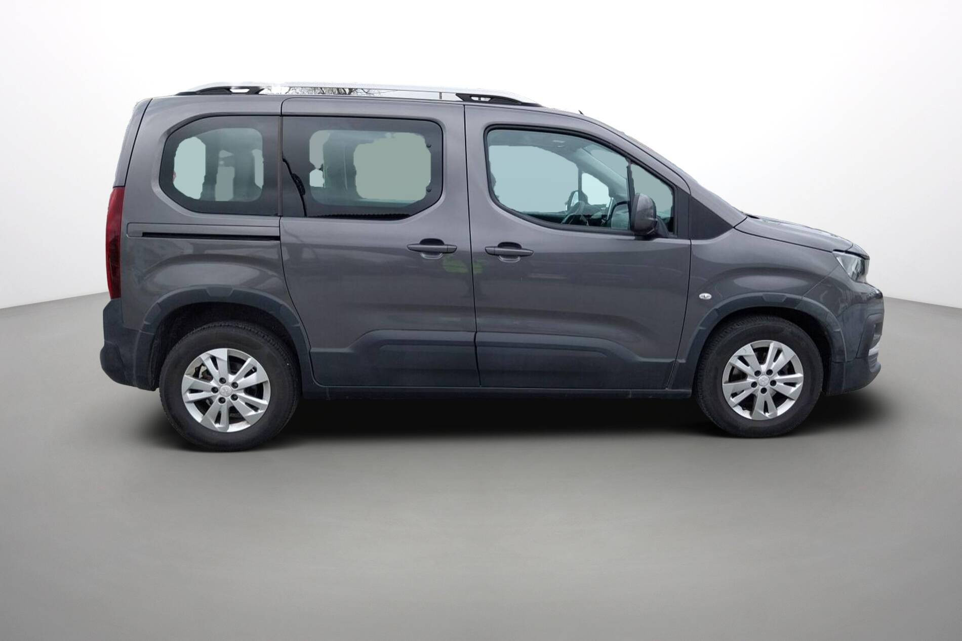 Vente en ligne Peugeot Rifter  Standard BlueHDi 100 BVM5 au prix de 17 890 €