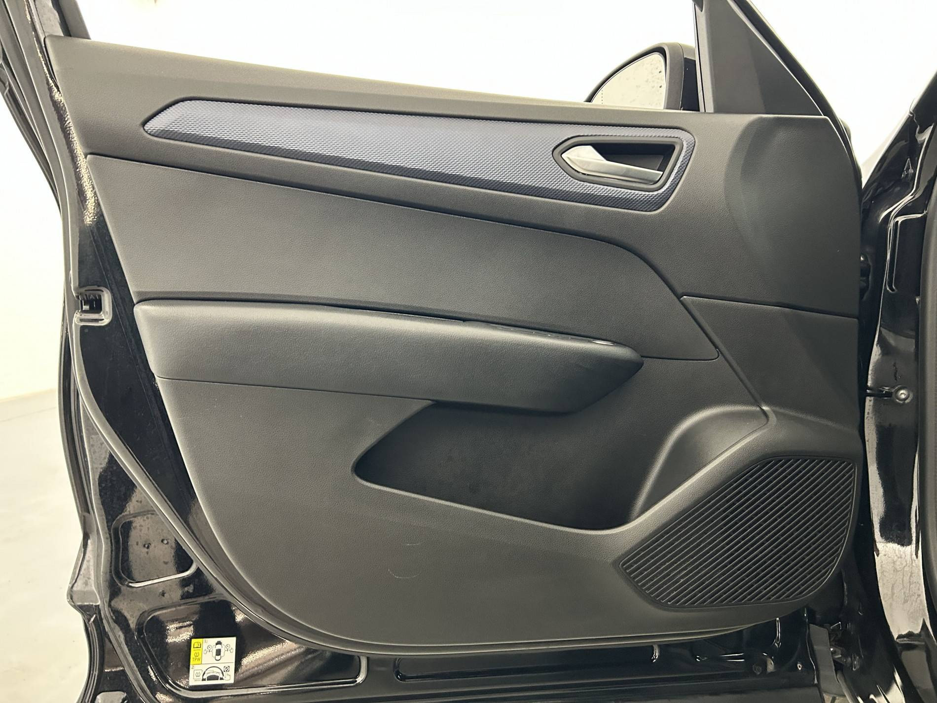 Vente en ligne Renault Arkana  mild hybrid 140 EDC FAP - 22 au prix de 18 500 €