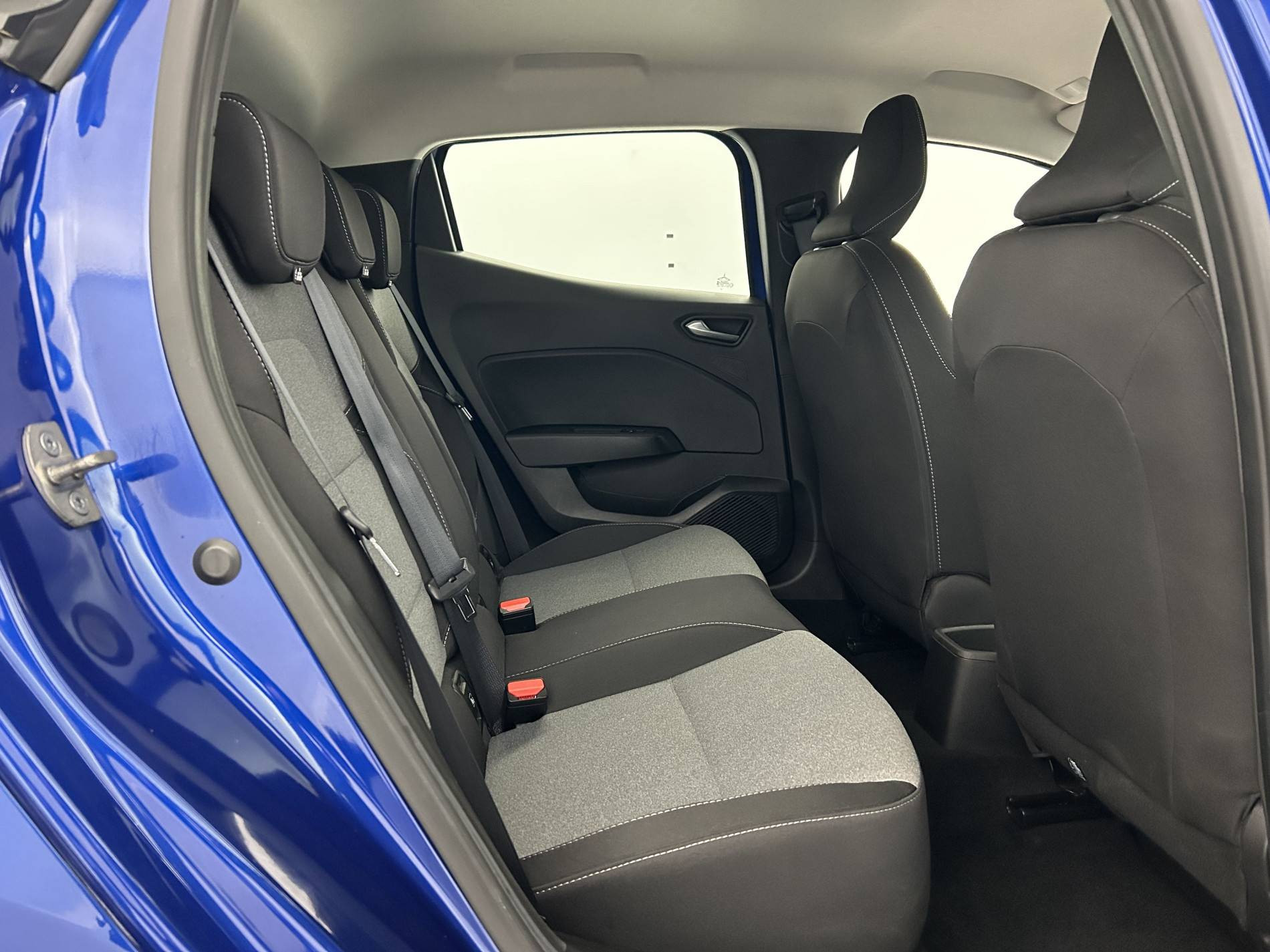 Vente en ligne Renault Clio 5 Clio TCe 90 au prix de 15 990 €