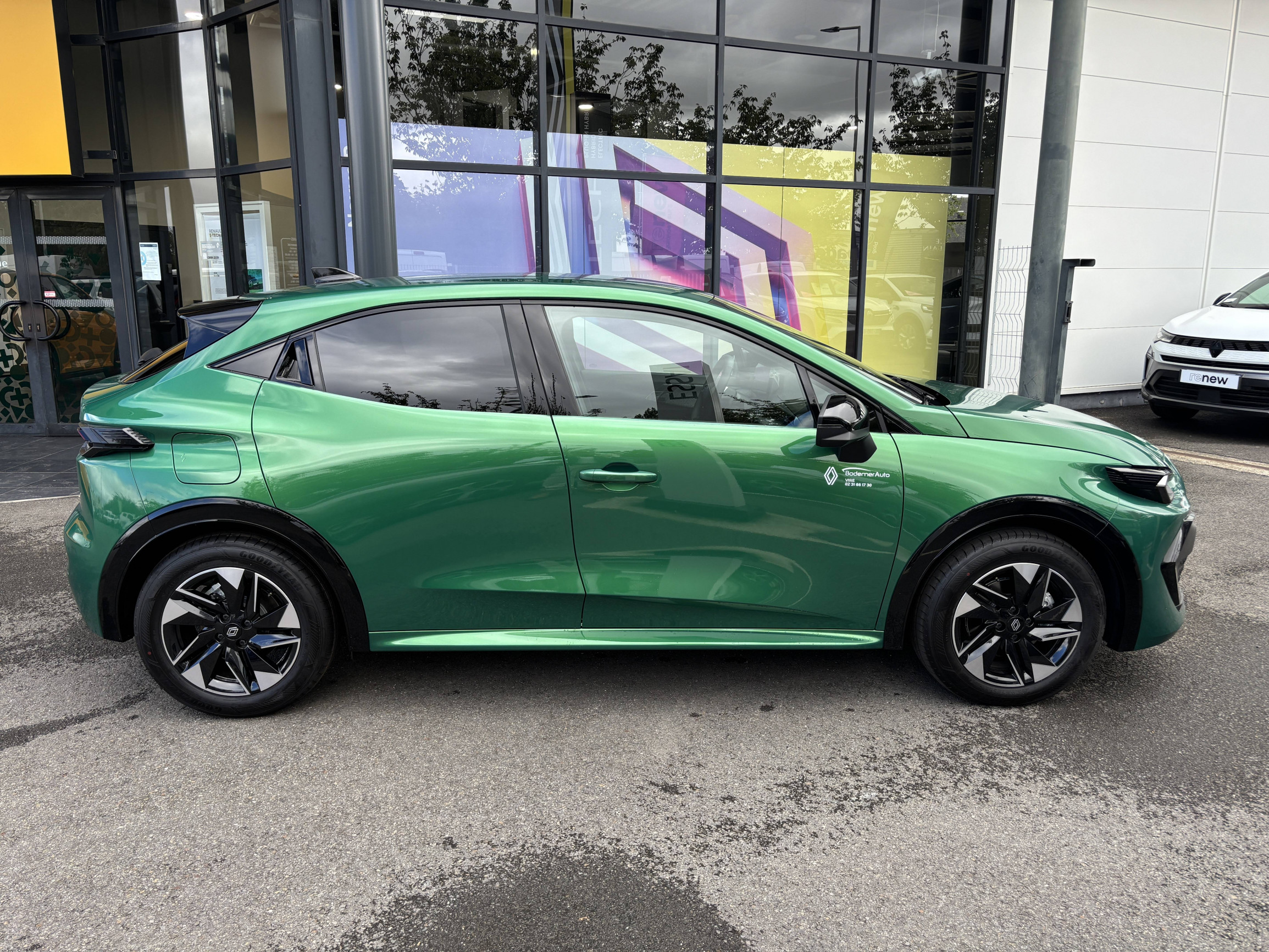 Vente en ligne Renault Clio 6 Clio TCe 115 ch au prix de 22 990 €
