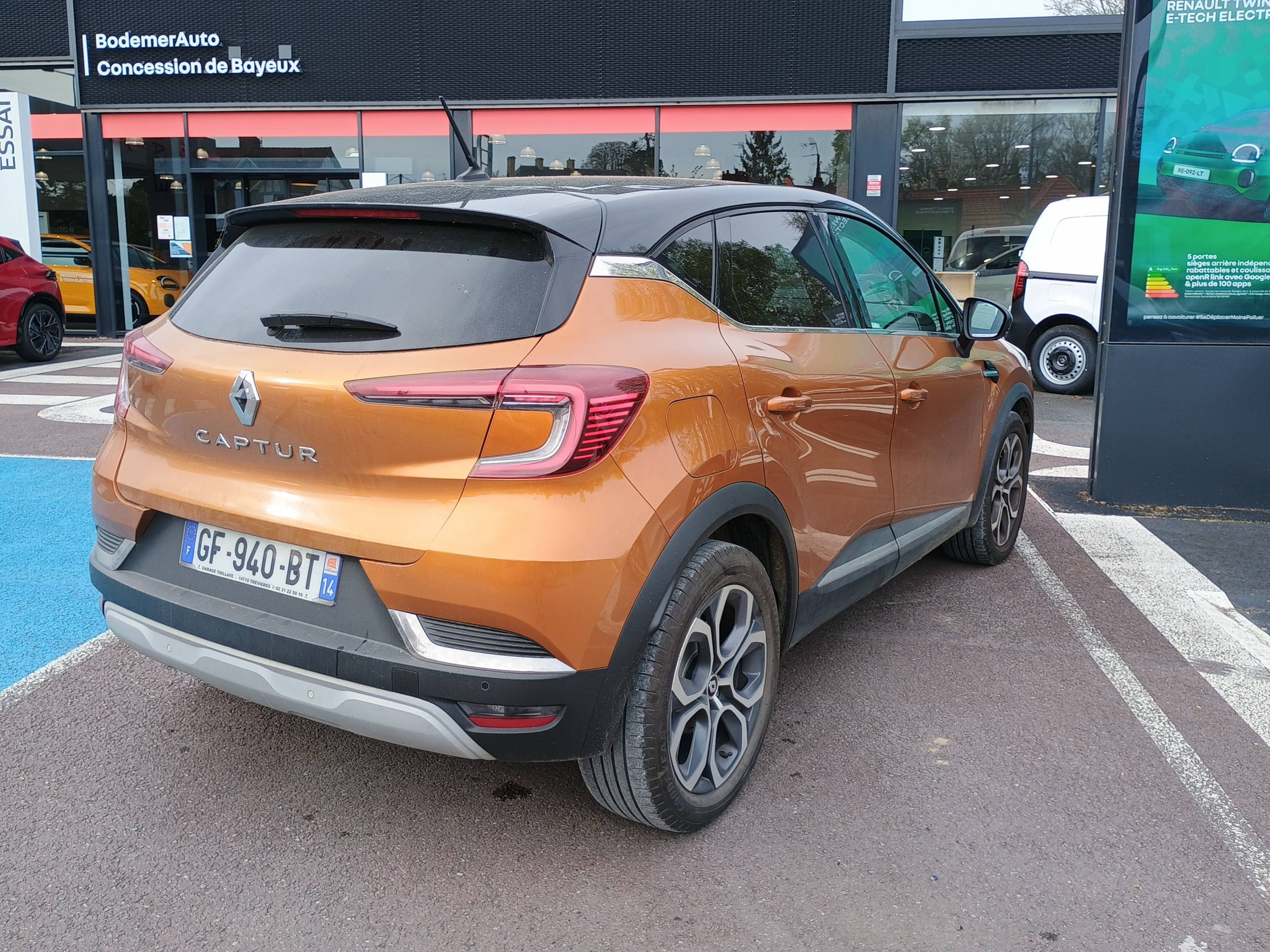 Vente en ligne Renault Captur  TCe 140 - 21 au prix de 17 590 €