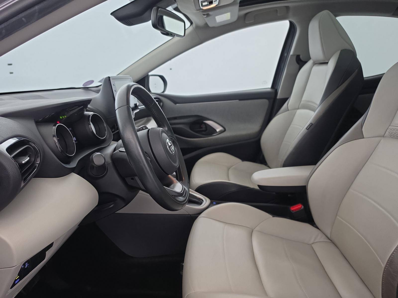 Vente en ligne Toyota Yaris Yaris Hybride 116h au prix de 15 490 €