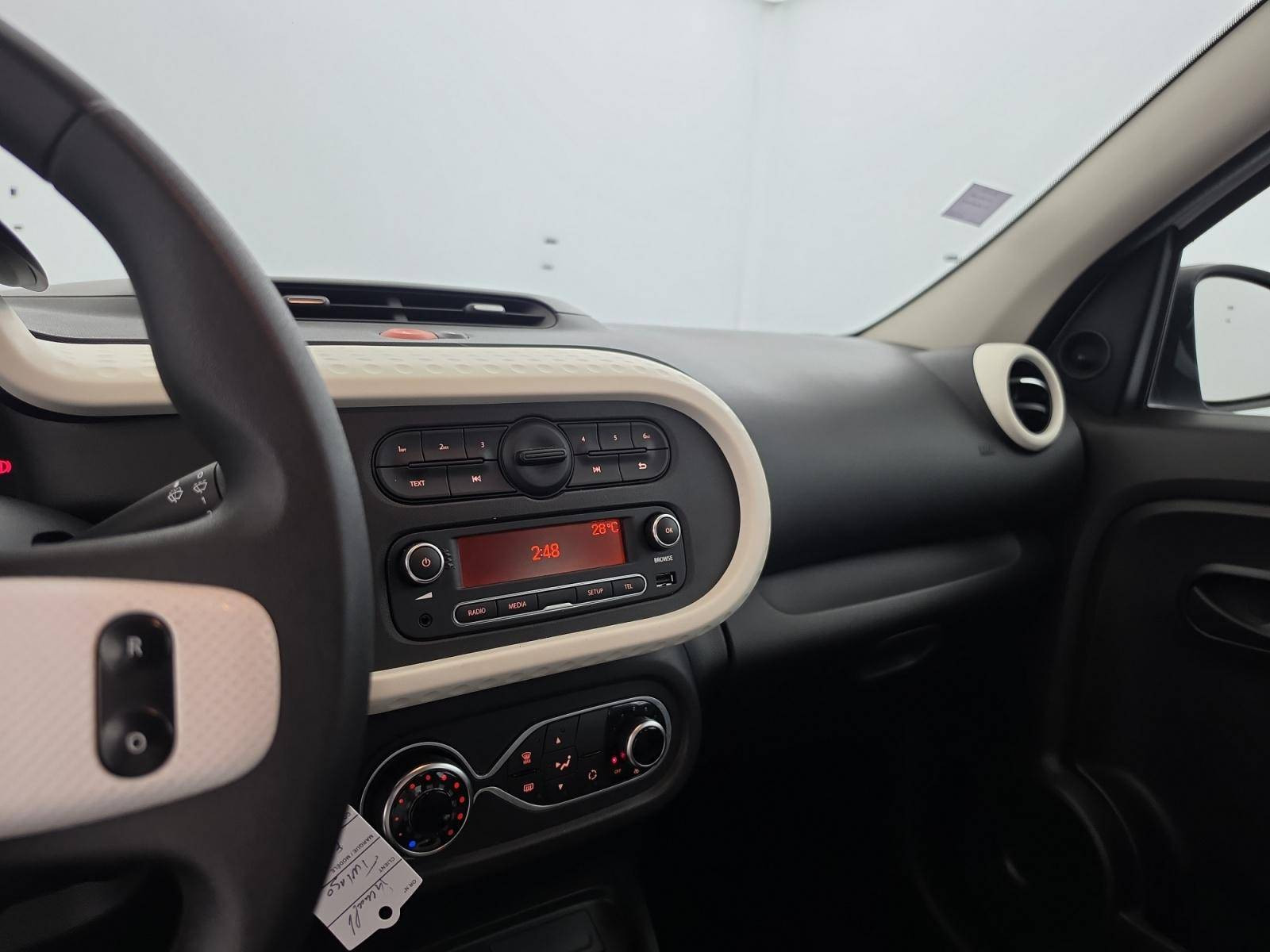 Vente en ligne Renault Twingo Electrique Twingo III E-Tech au prix de 11 490 €